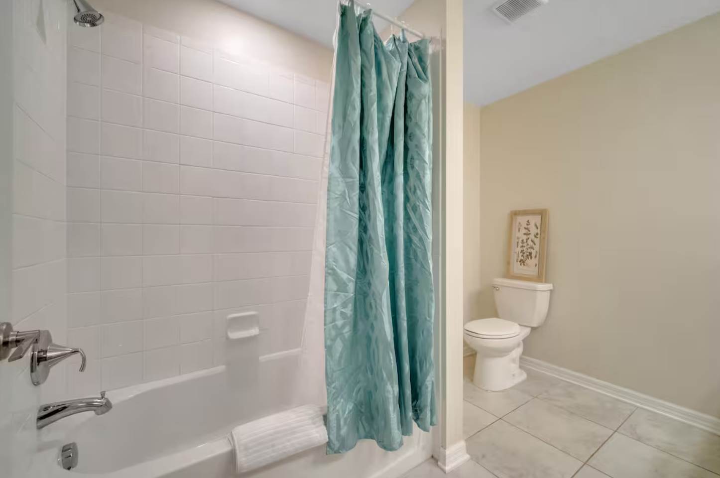 Storey Lake Resort Condo w Patio 5 miles to Disney | Photo 27