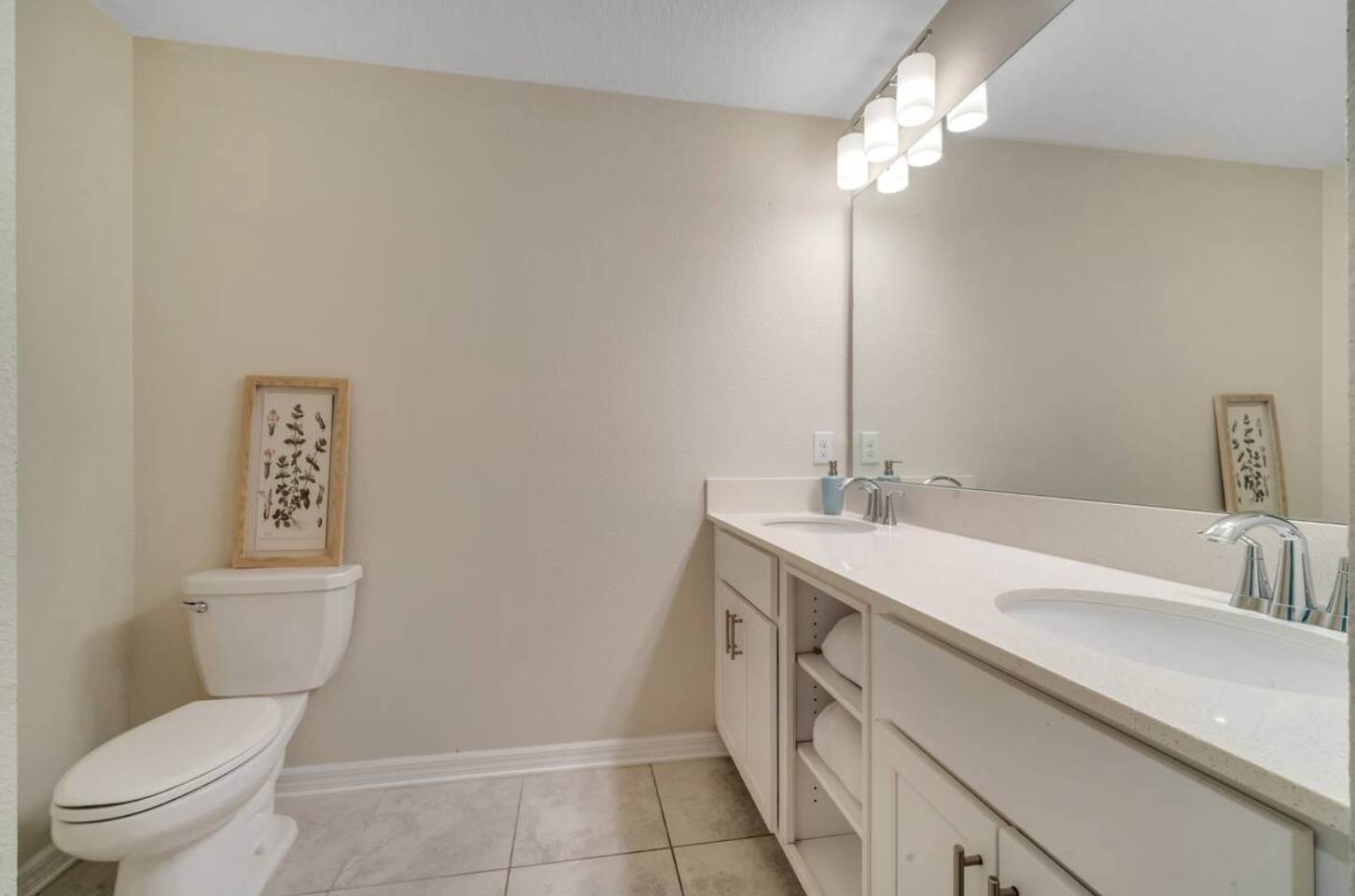 Storey Lake Resort Condo w Patio 5 miles to Disney | Photo 26