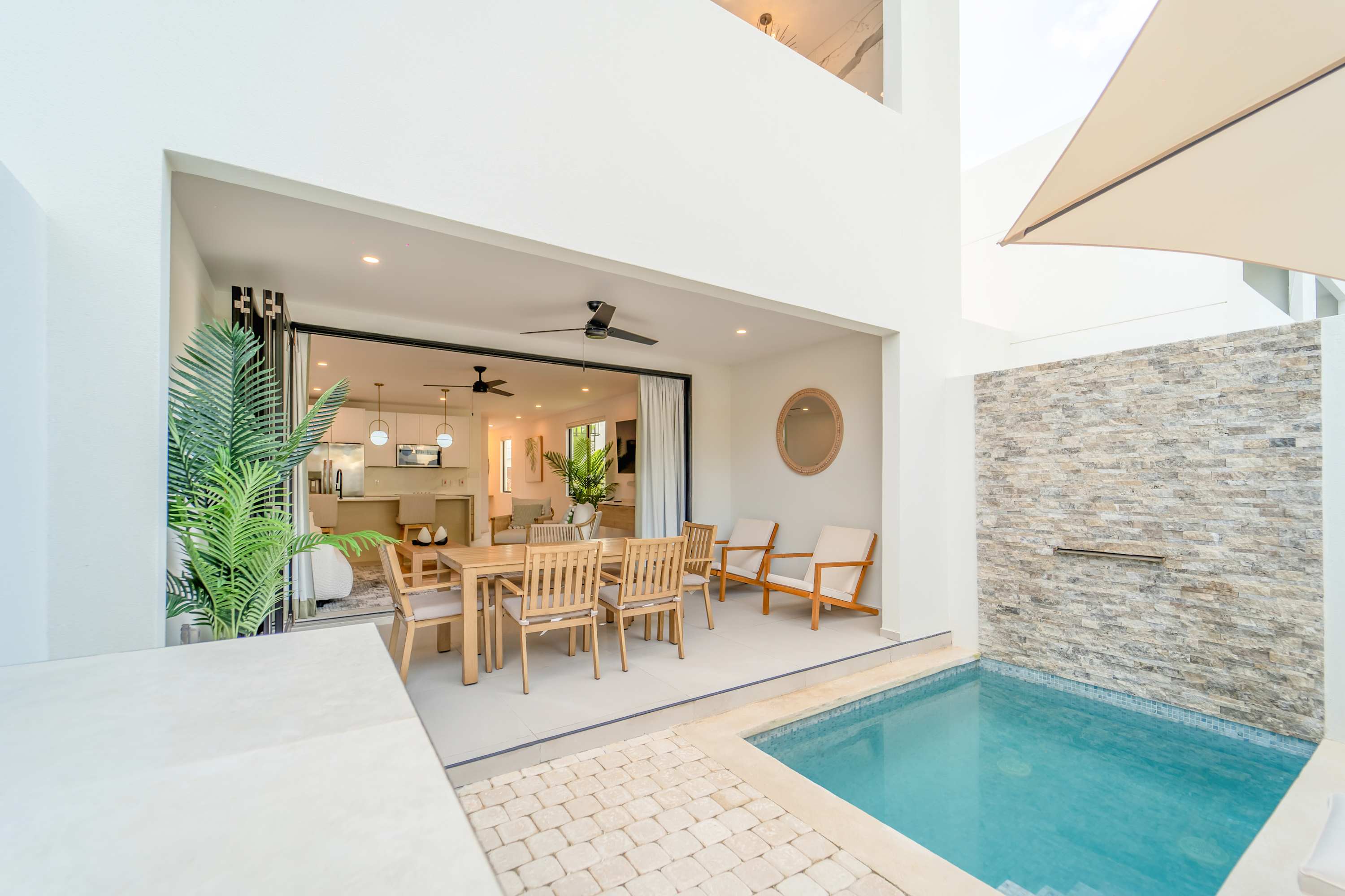 New Luxury 2BR Home with Private Pool & Bath Tub! Just a 3-Min Walk to the Turquoise waters of Reeds Bay Beach!