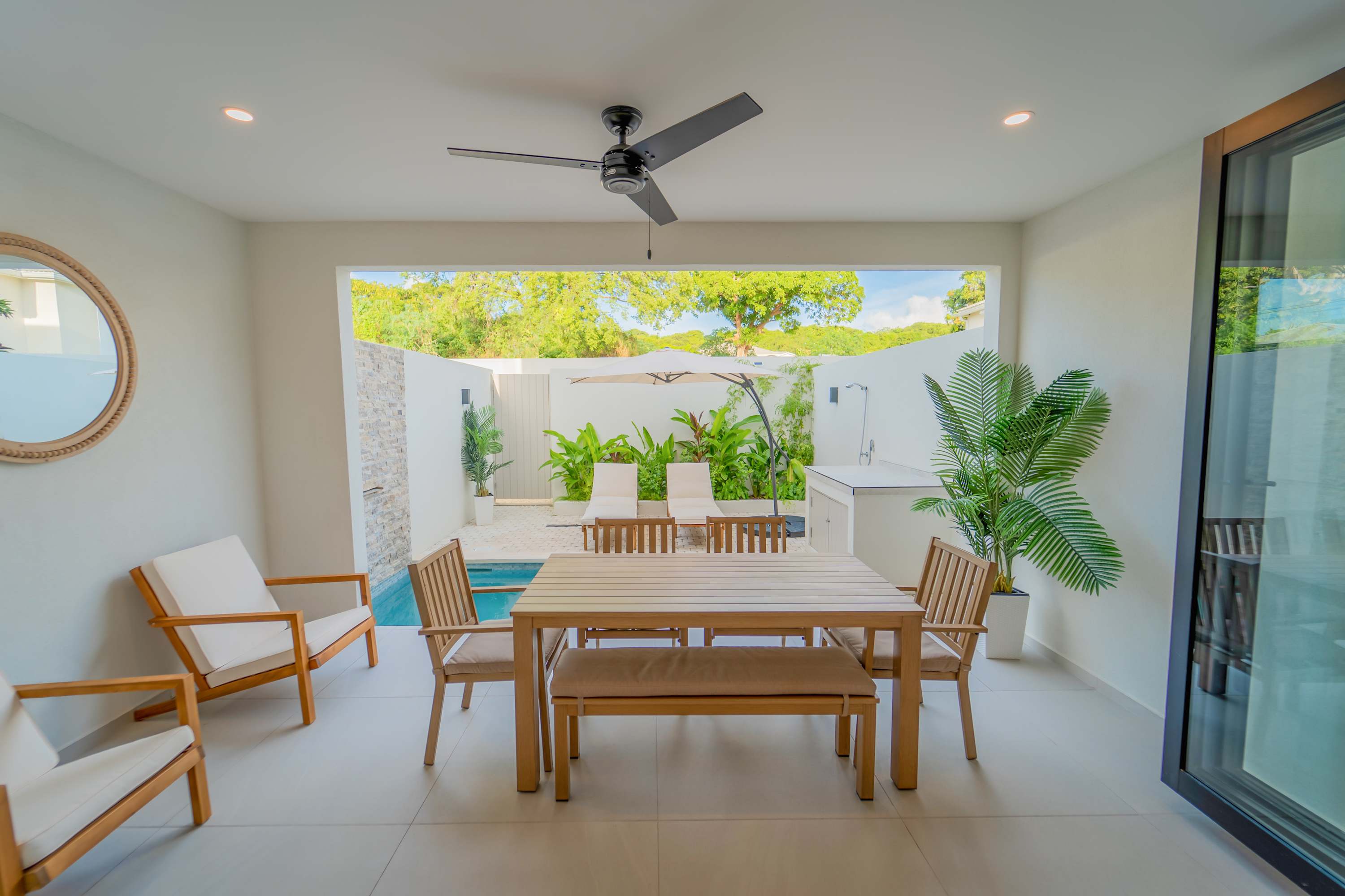 New Luxury 2BR with Private Pool. Just a 3-Min Walk to the Turquoise waters of Reeds Bay Beach!