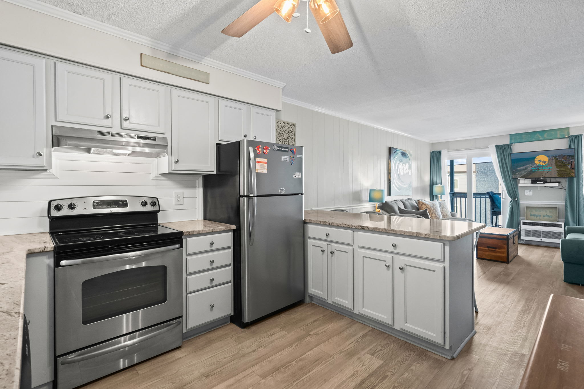 Fully equipped kitchen