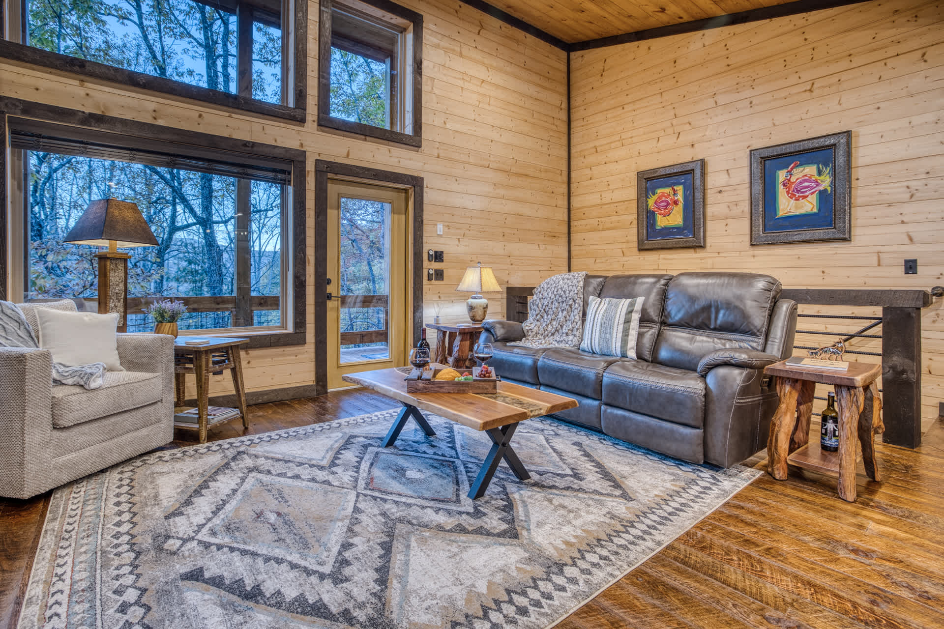 Swanky Fox - hot tub-modern-fireplaces-pets-games — Cherry Log, GA — vacation rental