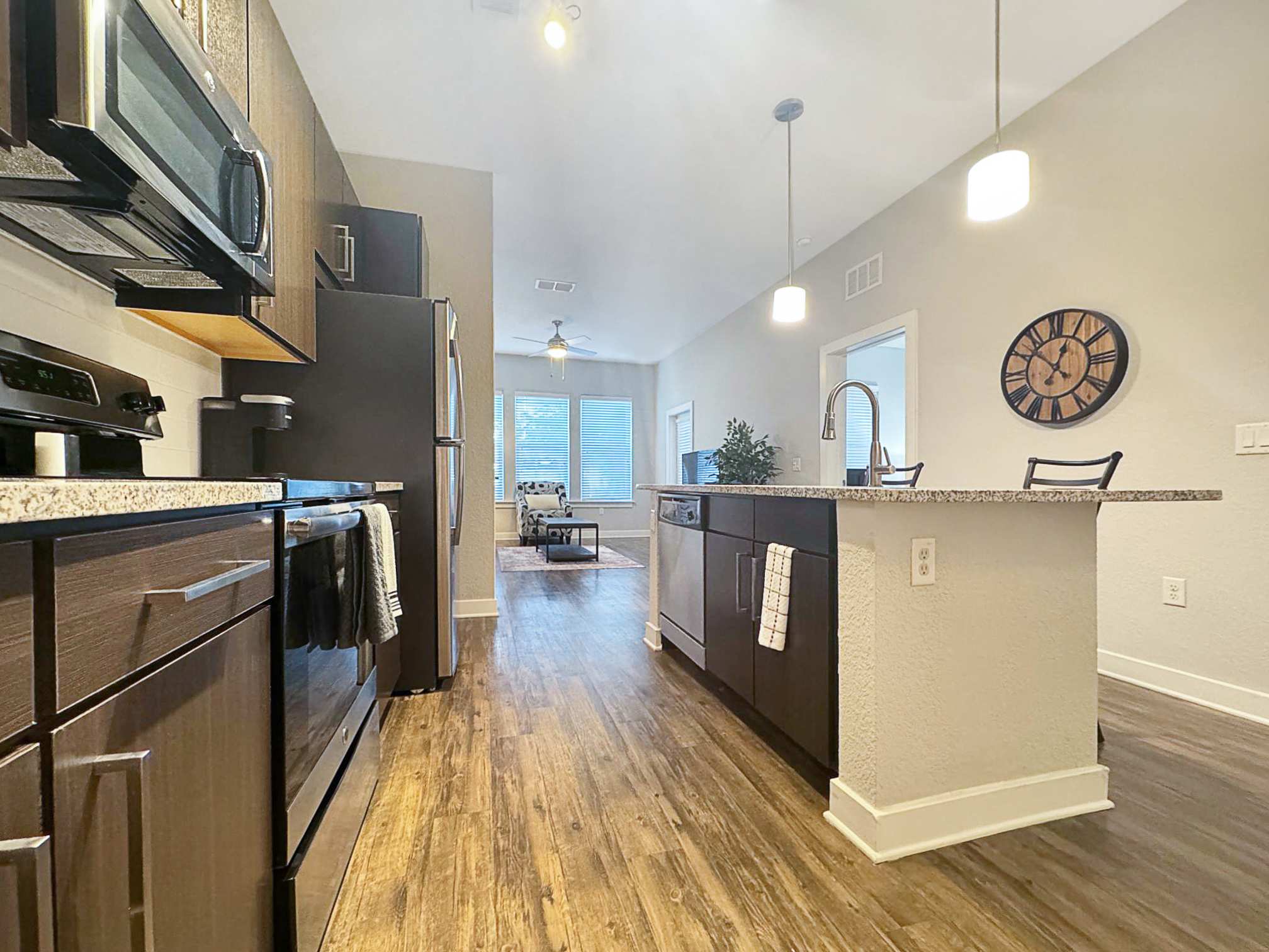 1st Floor Luxury 1 BR, Westshore Tampa