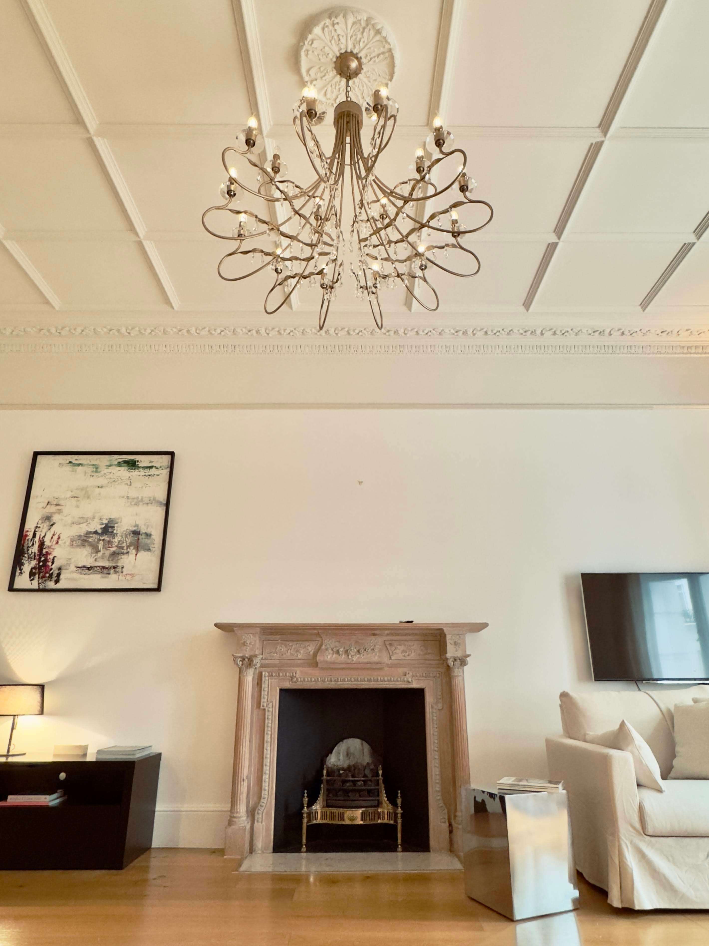View Heritage South Ken with Fireplace, Super King Bed in Onslow Gardens SW7 3AG Heritage South Ken with Fireplace, Super King Bed in Onslow Gardens SW7 3AG - Property image 31 - VivreStays