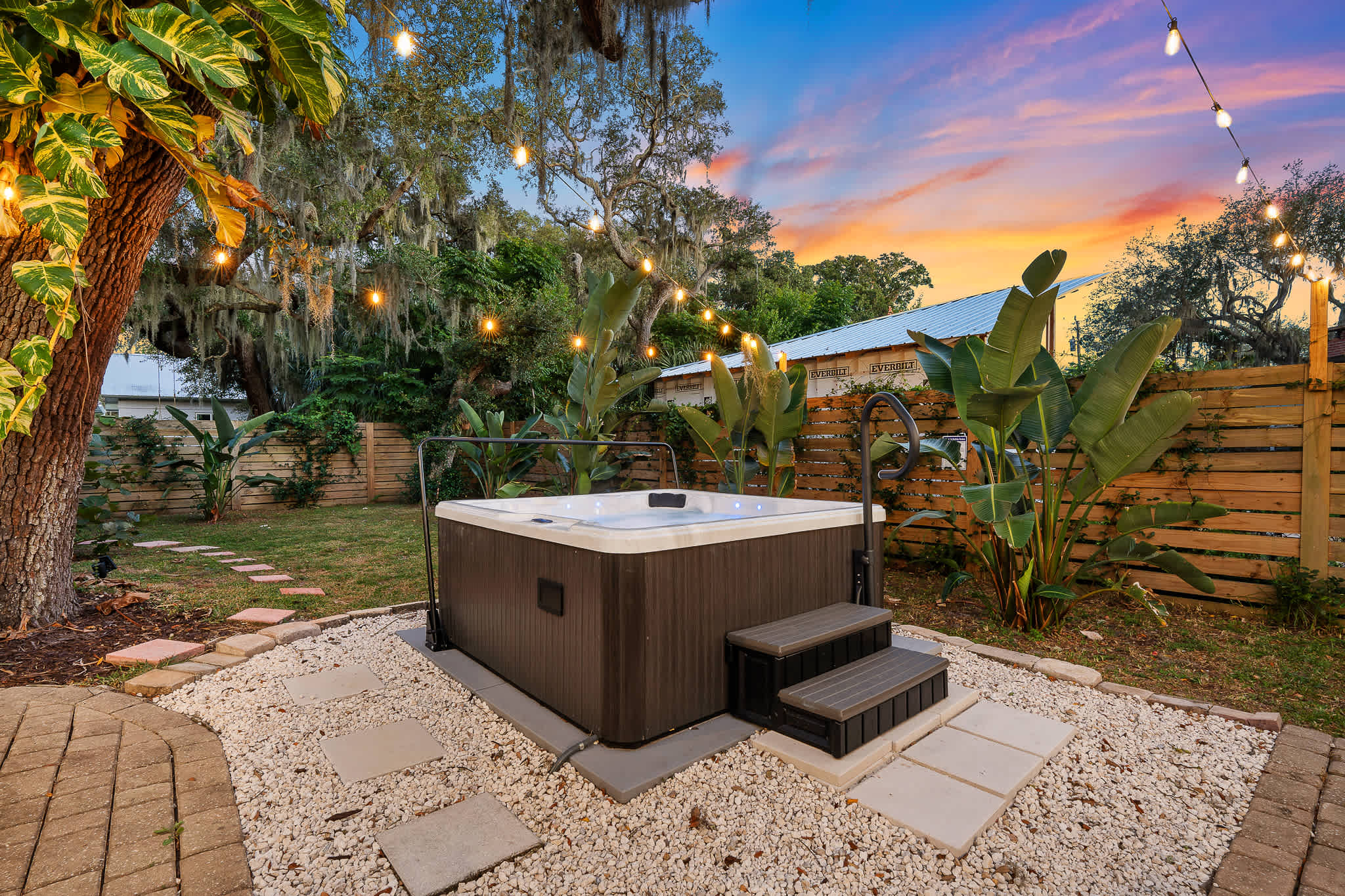Boho Suite | Hot Tub | Walk to the Amp | Dogs OK — photo 18