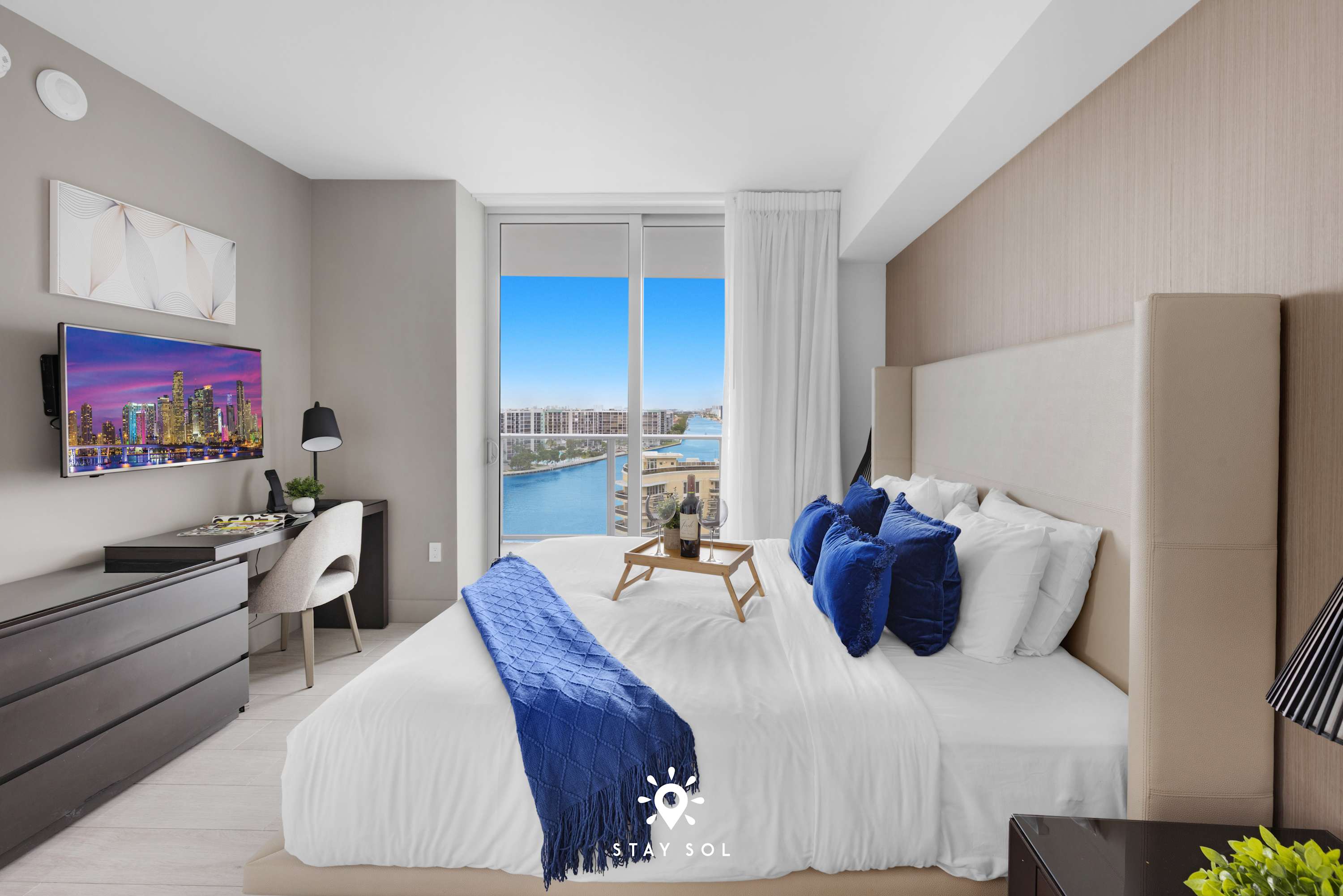 Luxury 2BR Apt w/ Stunning Views | Amazing Pool