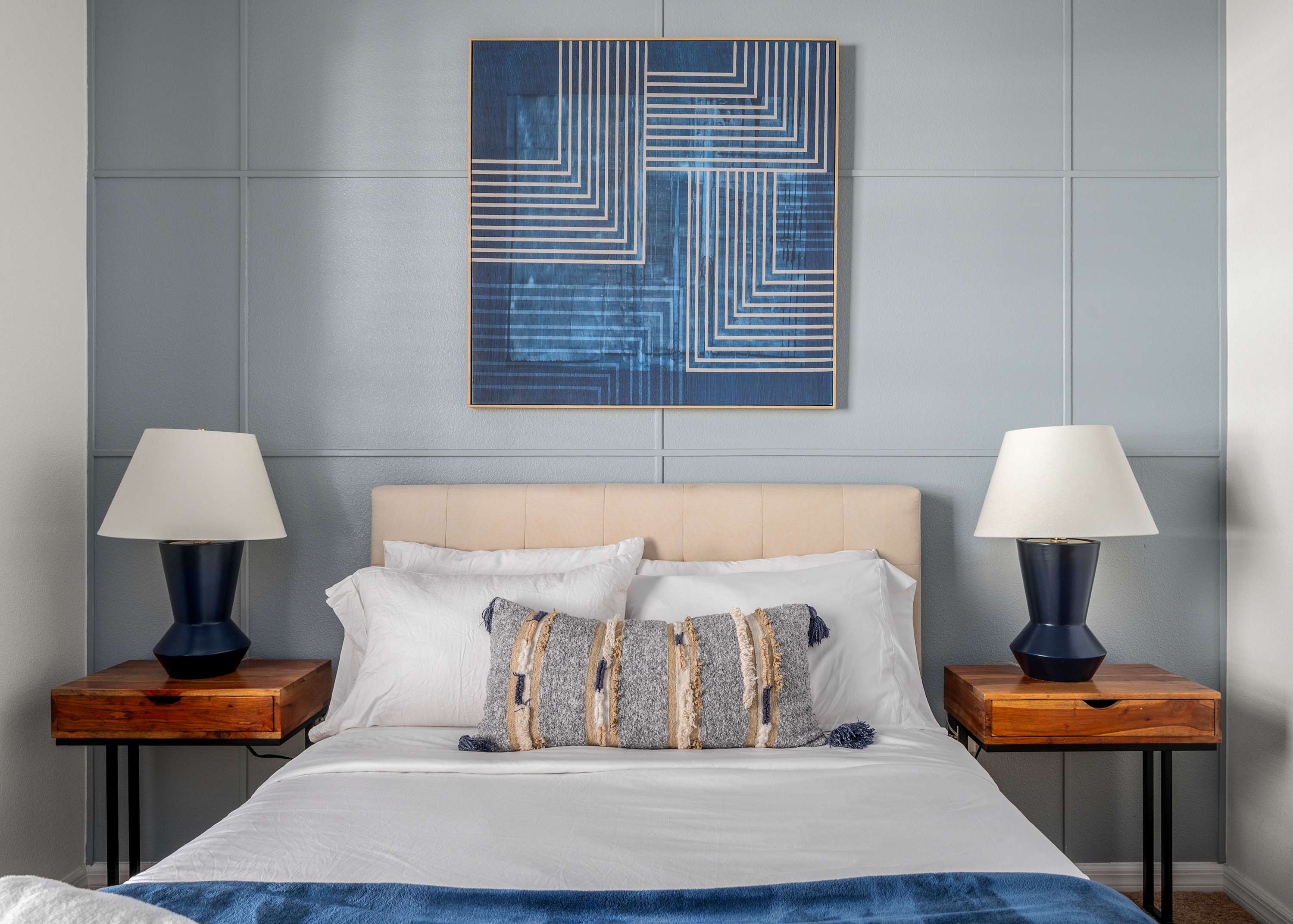 Spacious villa w/pool & game room near Disney