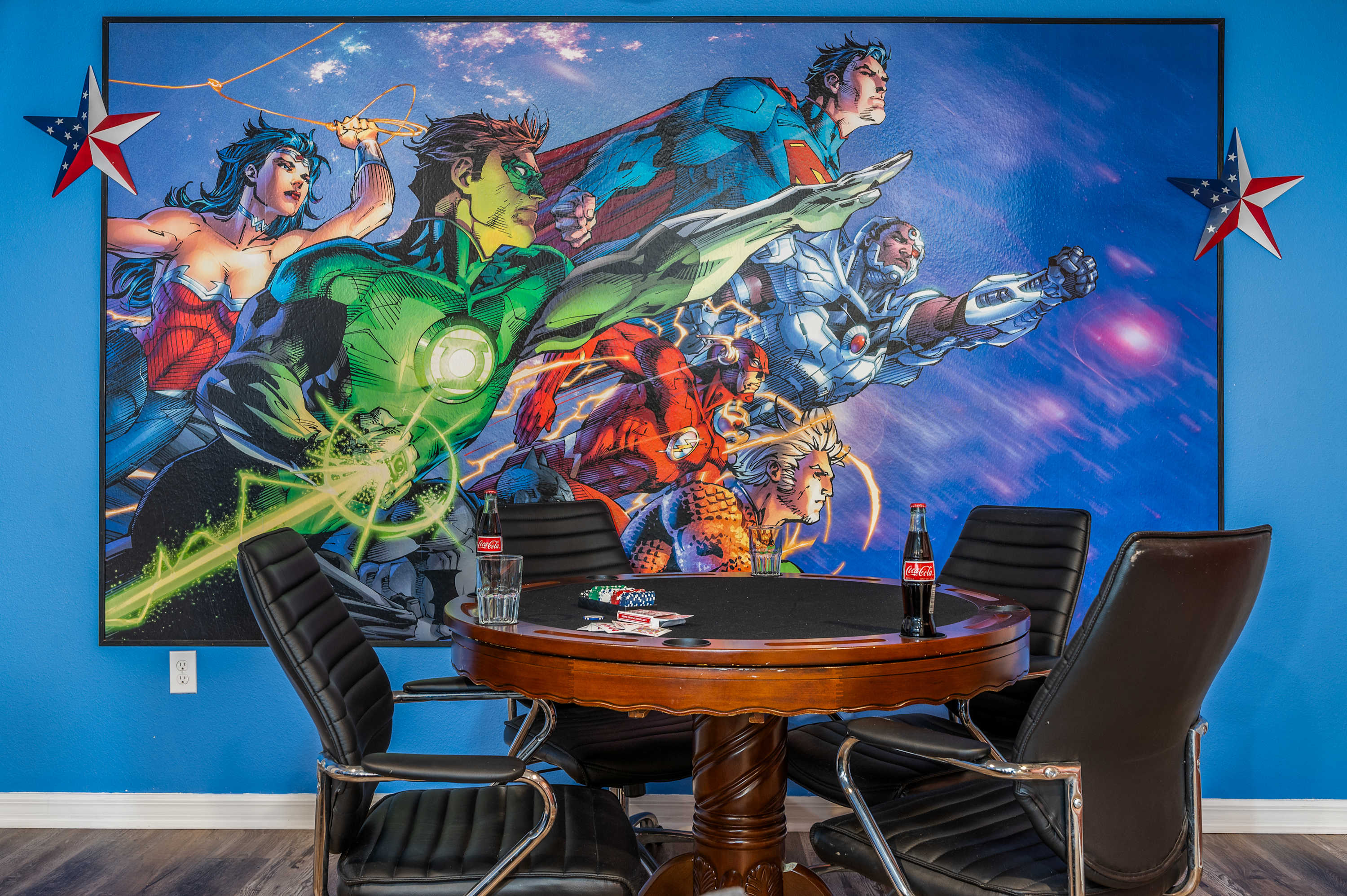 Spacious house w/private pool & water park access