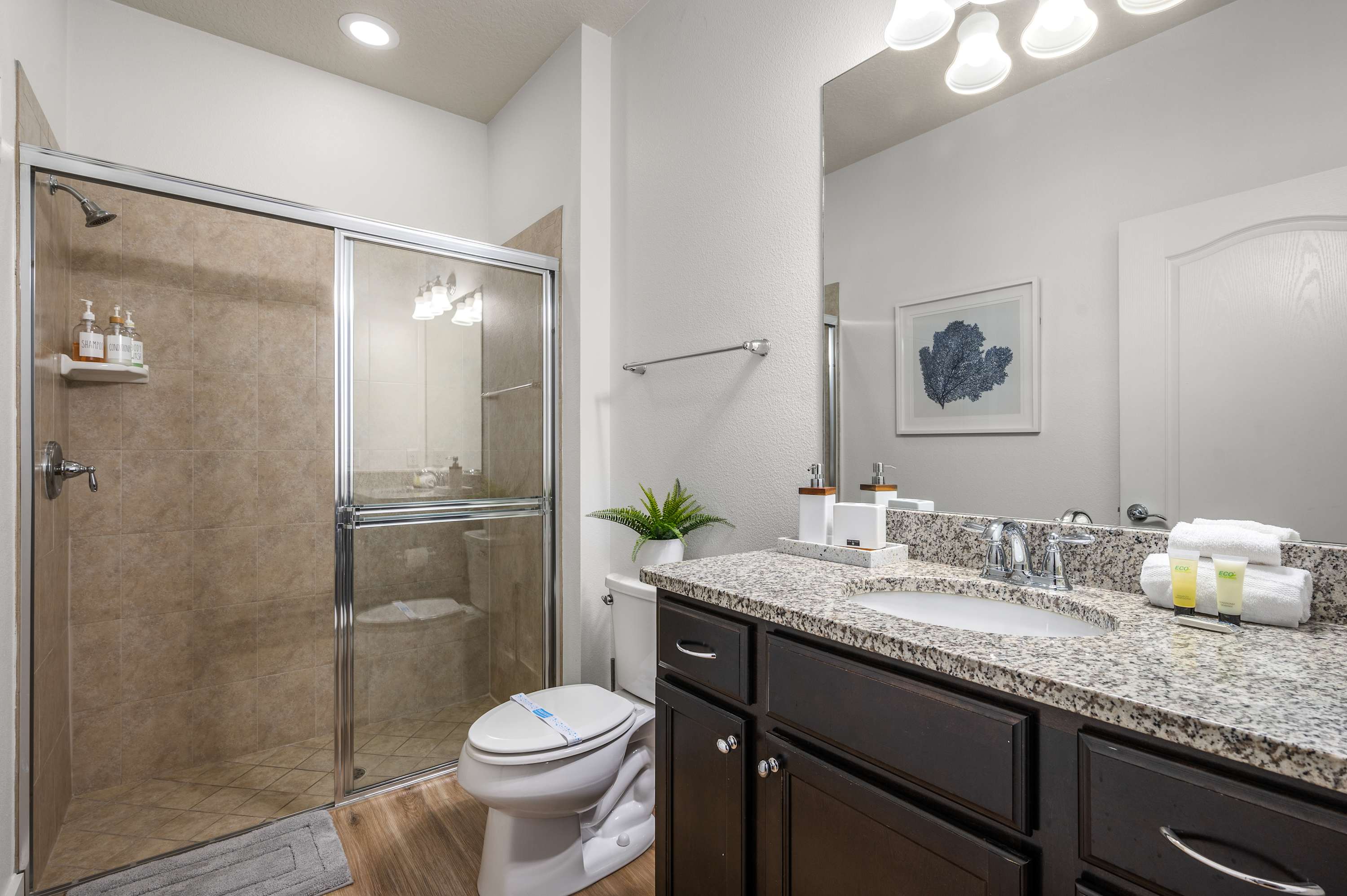 Spacious villa w/pool & game room near Disney