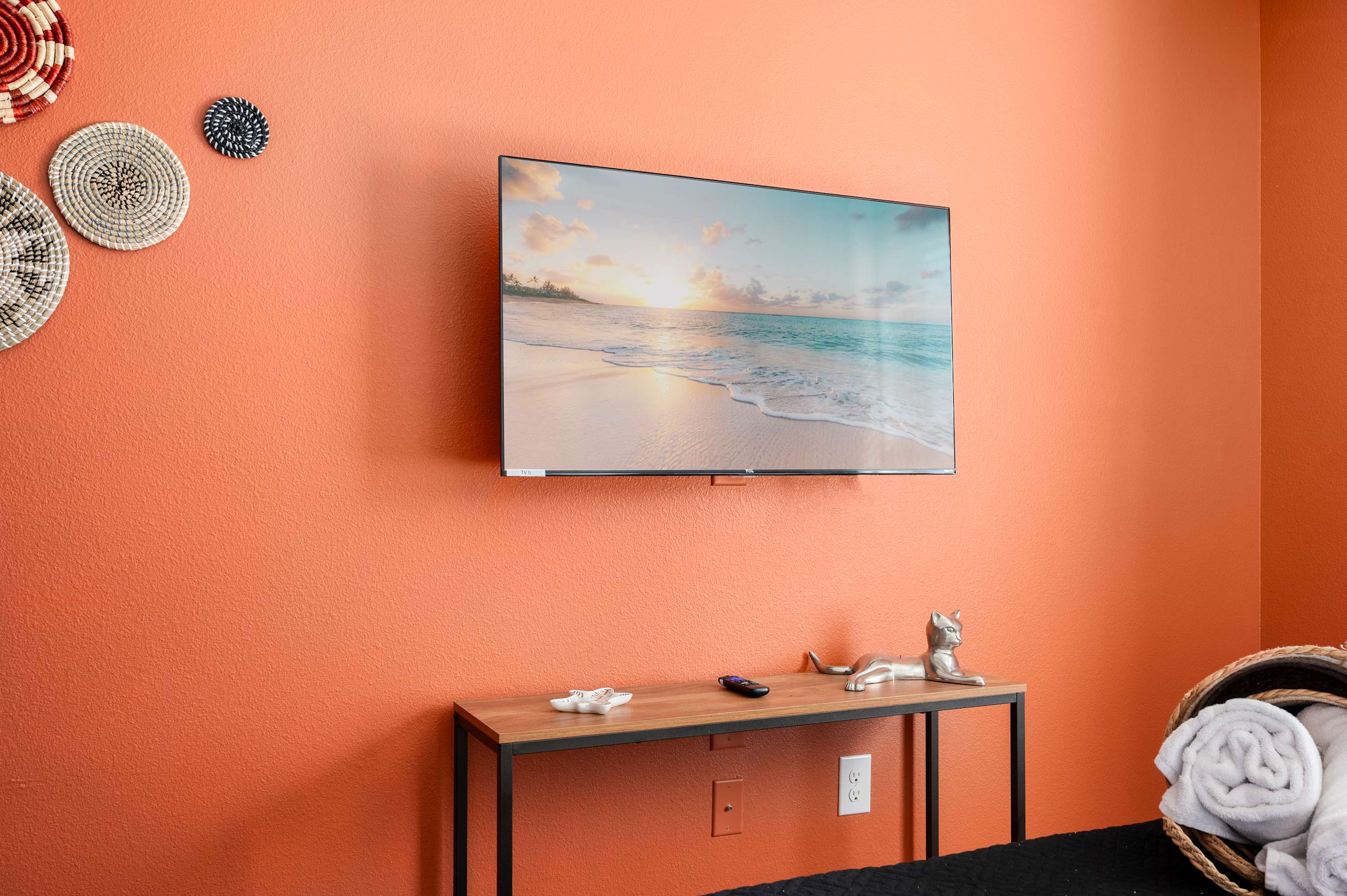 Spacious villa w/pool & game room near Disney