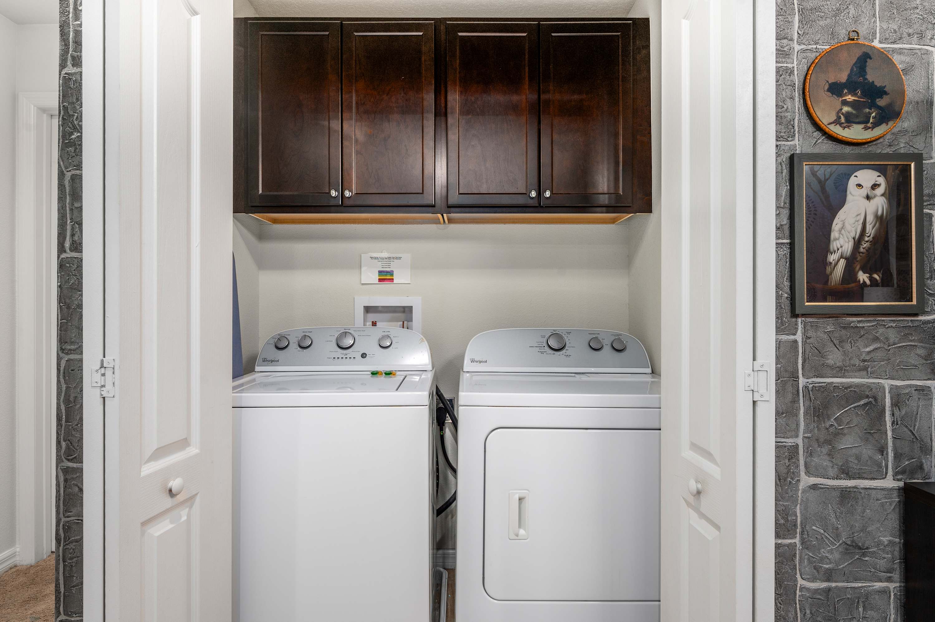 Spacious villa w/pool & game room near Disney