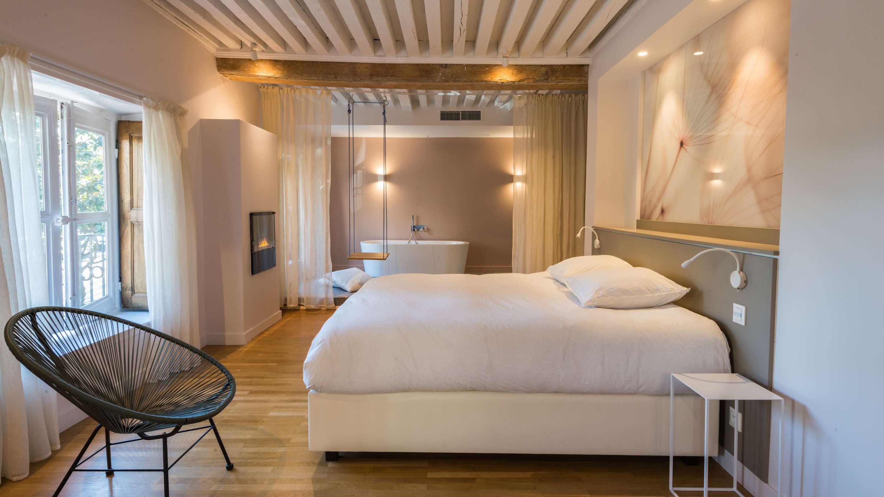 Suite Balançoire — Lyon, Auvergne-Rhône-Alpes — vacation rental