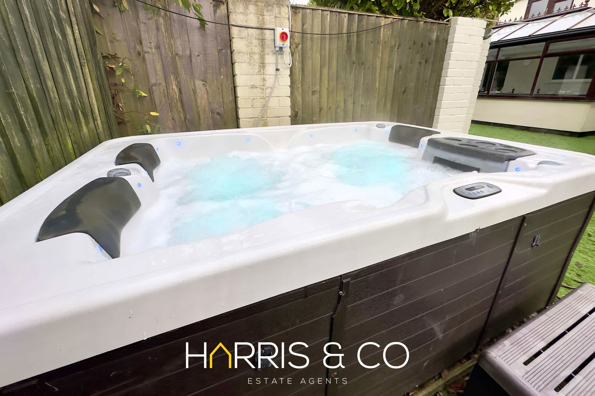 Sandringham & Spa Villa in Sandringham Avenue 56 FY5 4LX - Property image 35 - VivreStays