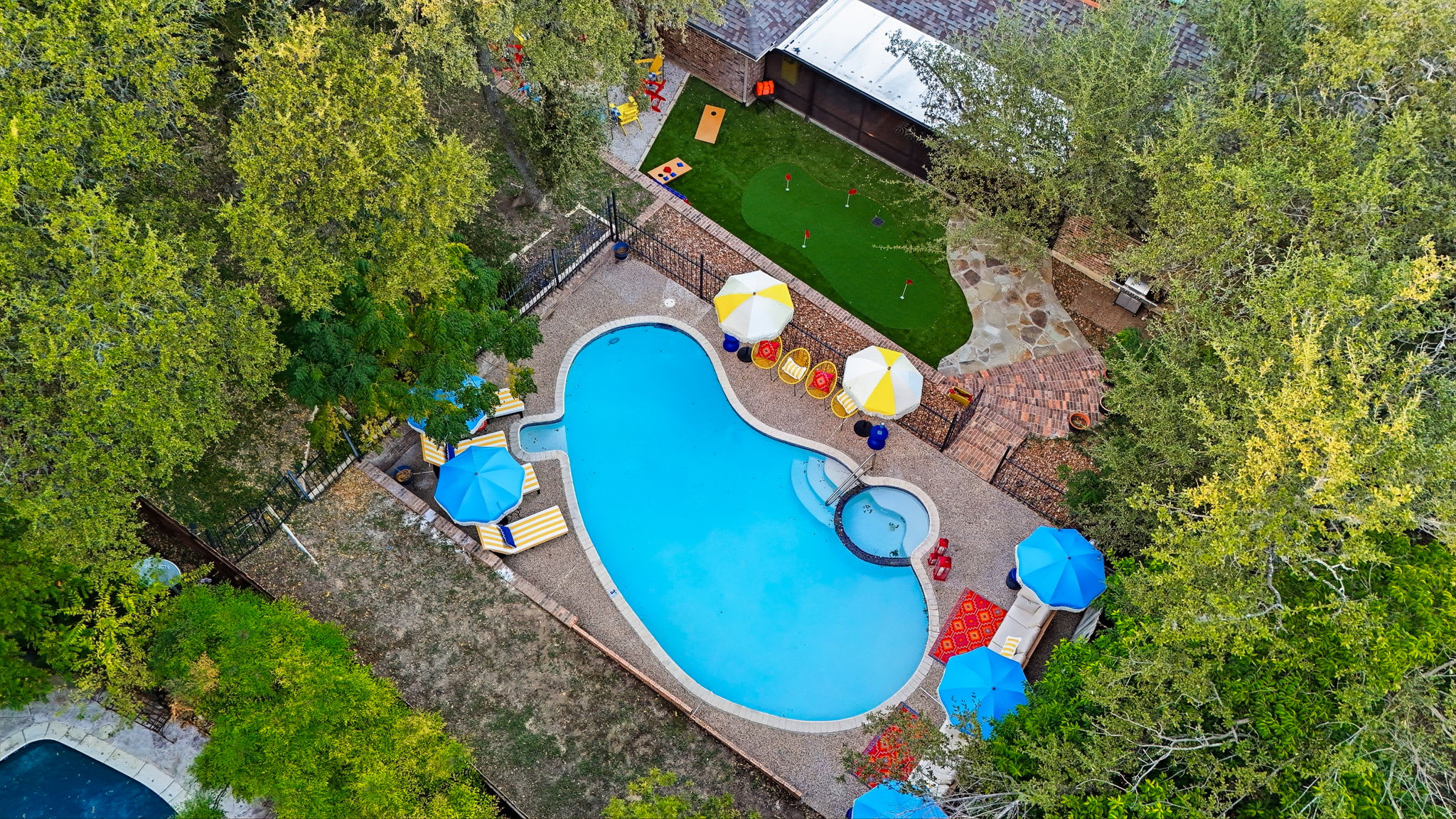 Sleeps 16! Heated Pool, Hot Tub, & Sport Court — San Antonio, TX — vacation rental