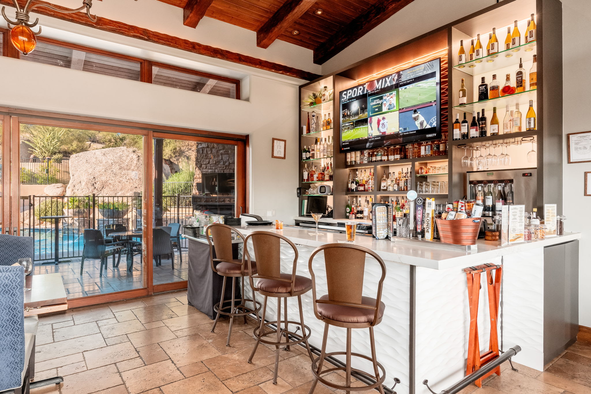 Clubhouse Bar | Rocks 103 in North Scottsdale, AZ by Luxus Vacation Properties