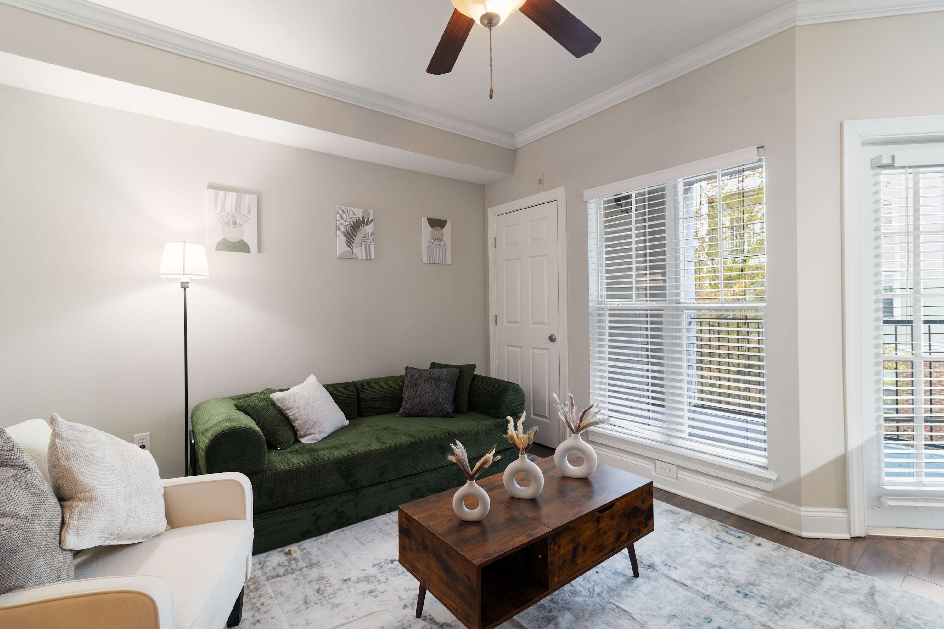 Modern Midtown Charm • Pool • Gym • Parking - Atlanta, GA