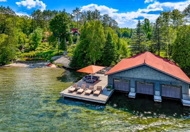 The Red House|Lake Joseph |Port Carling|Cottage Vacations|