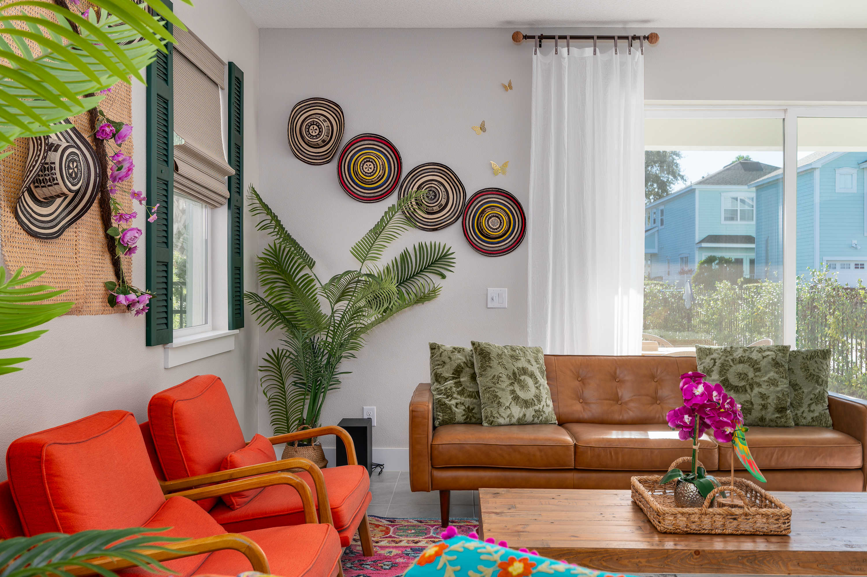 Family retreat w/pool, game room & cinema