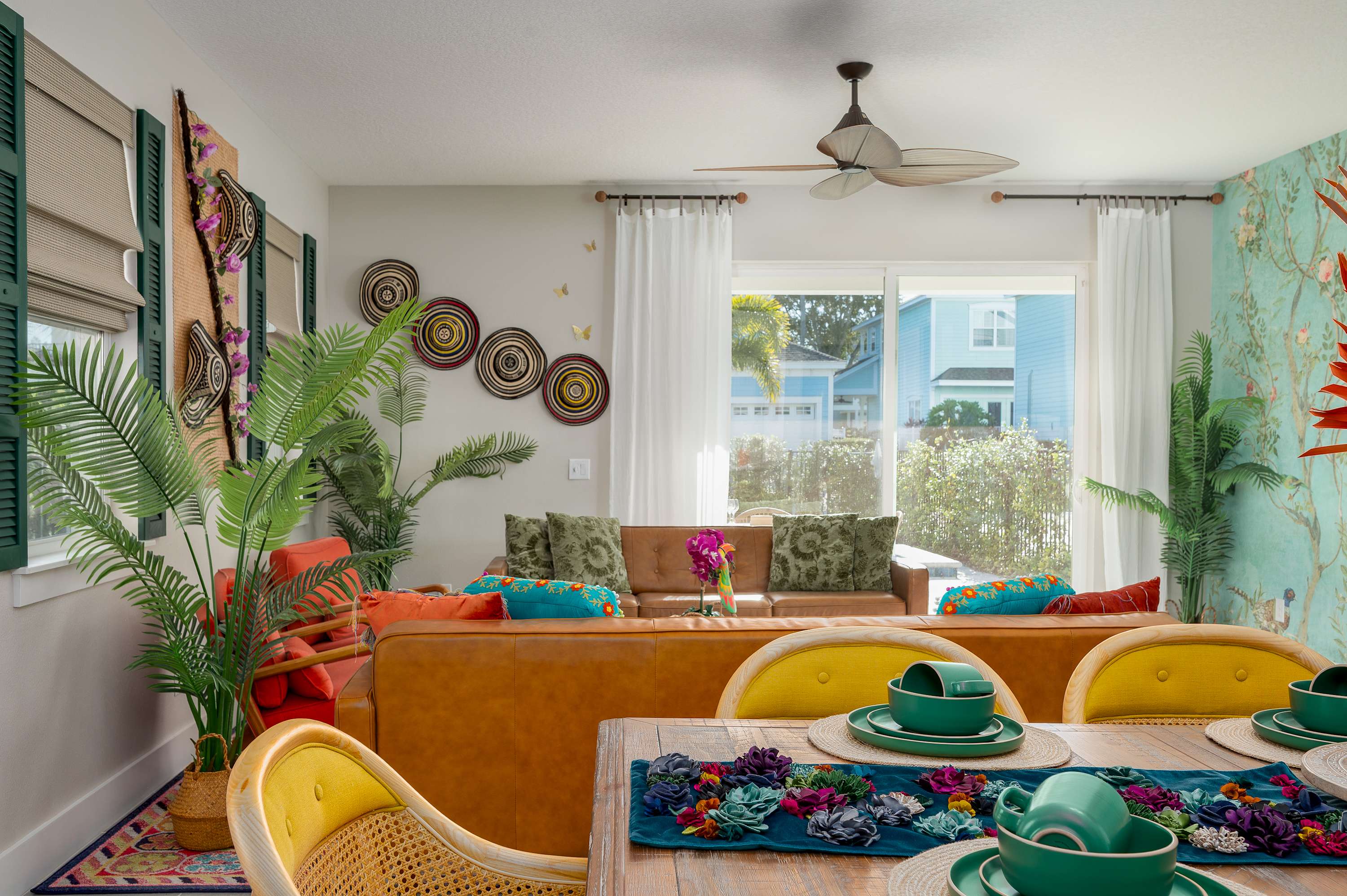 Family retreat w/pool, game room & cinema