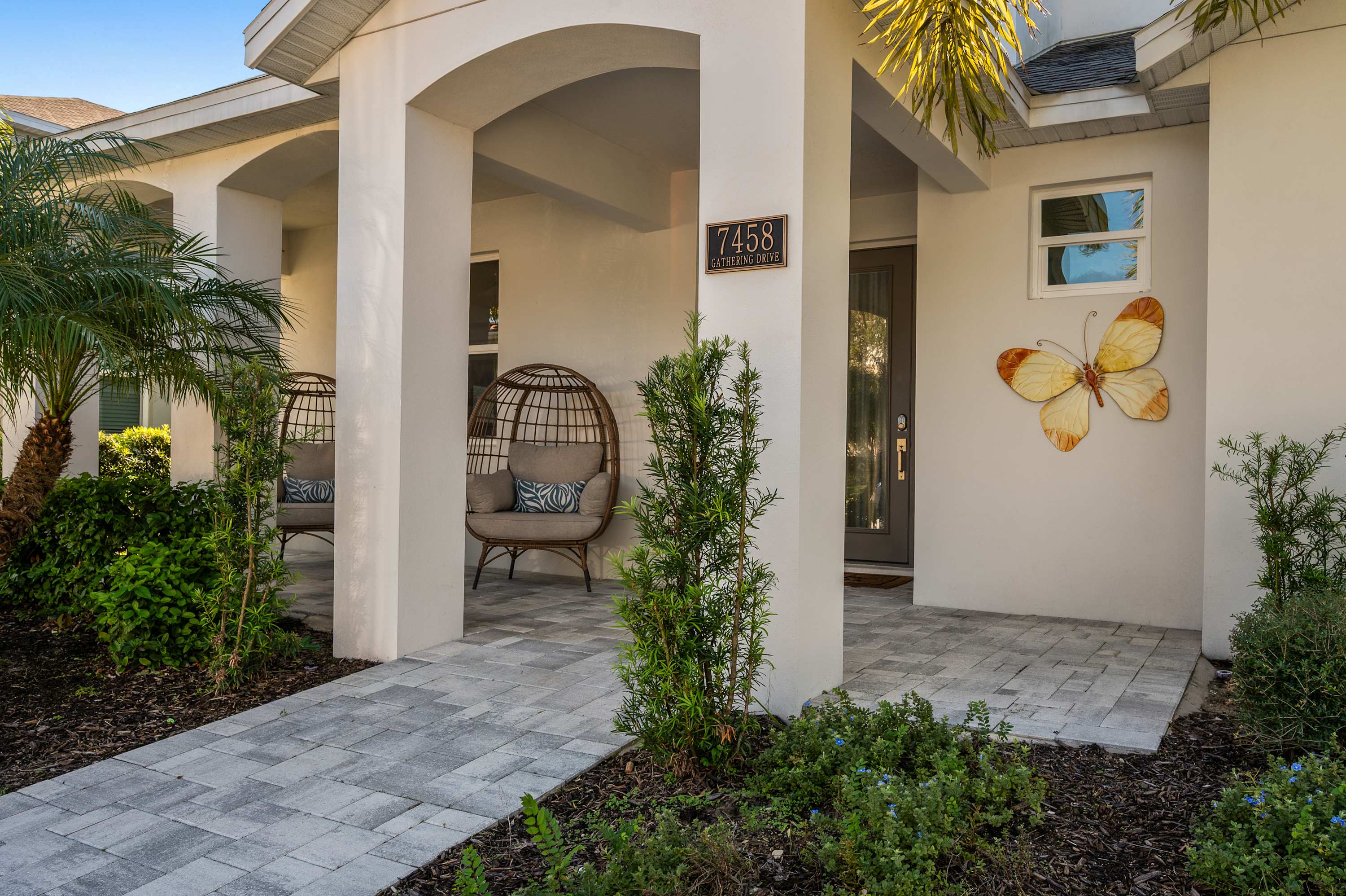 Family retreat w/pool, game room & cinema