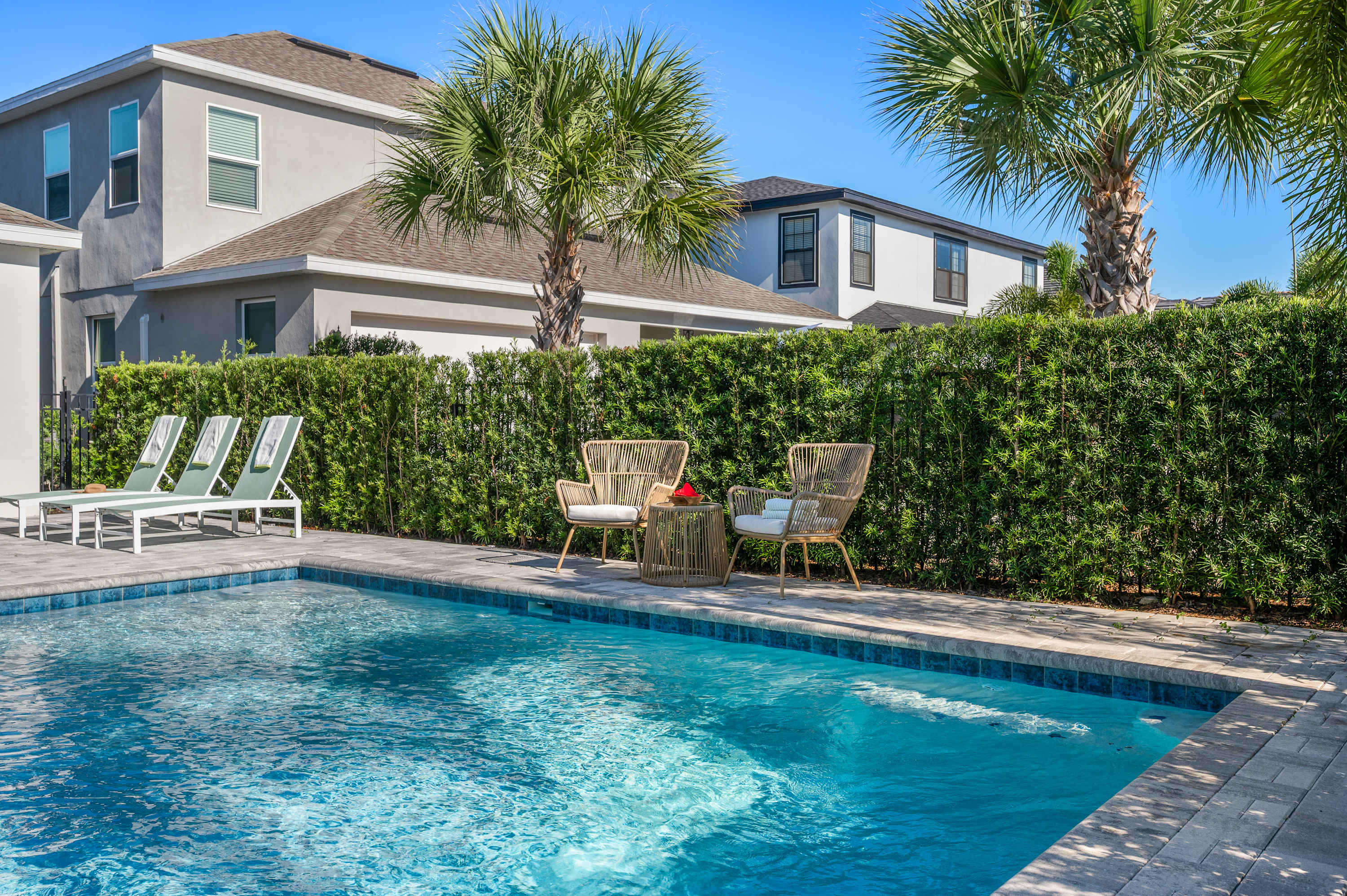 Family retreat w/pool, game room & cinema