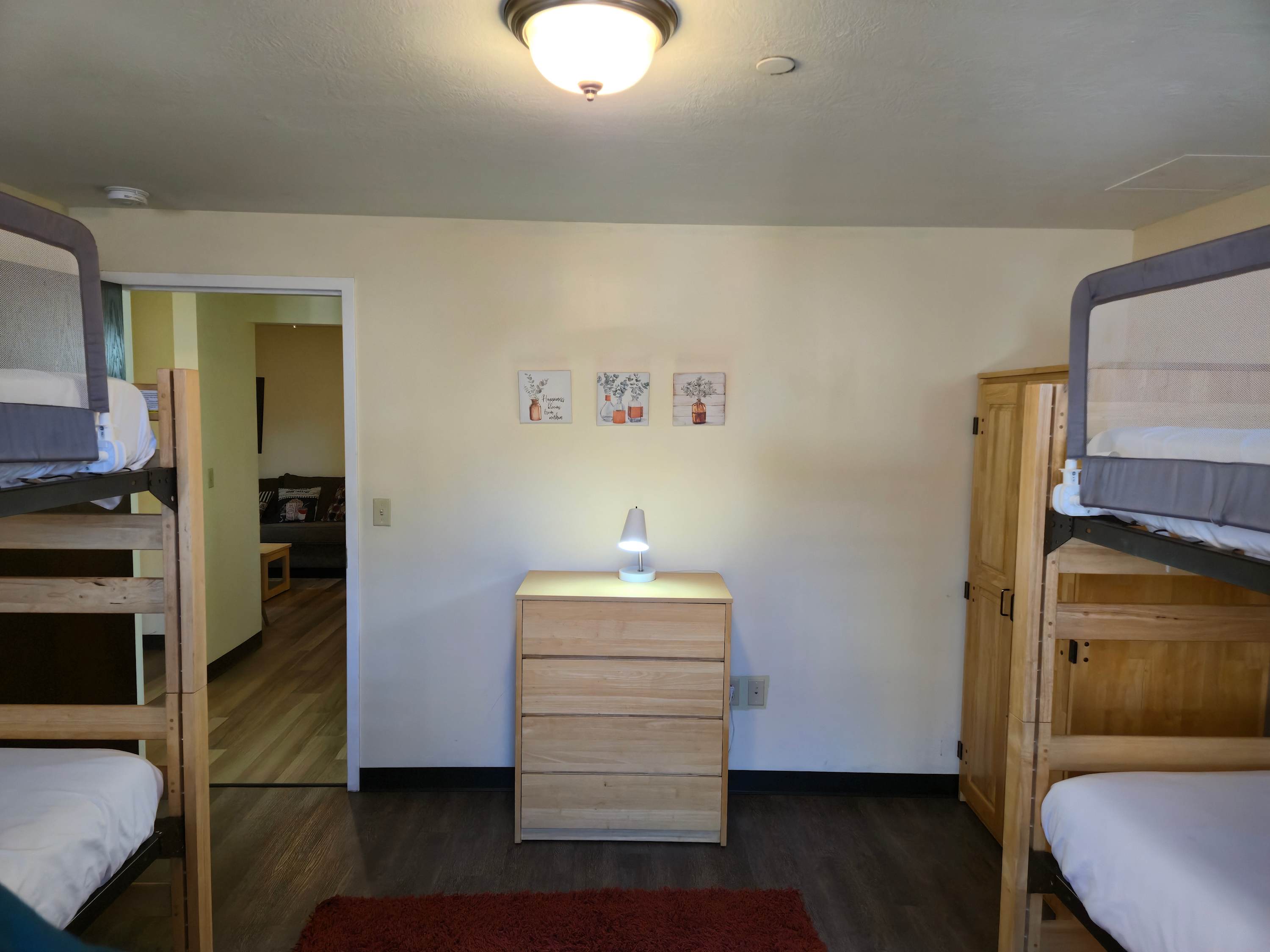 2BR 2BA Downtown Apt | Natural Light + Views