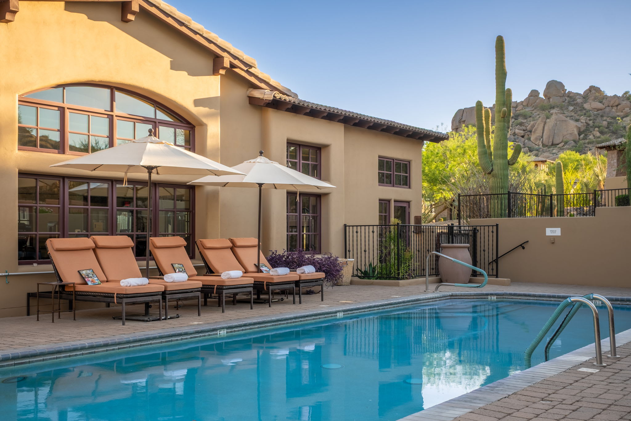 Clubhouse Pools | Rocks 122 in North Scottsdale, AZ by Luxus Vacation Properties