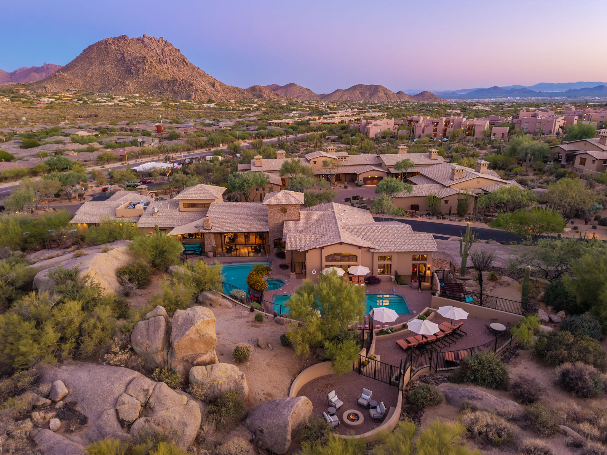 Clubhouse Pools | Rocks 122 in North Scottsdale, AZ by Luxus Vacation Properties