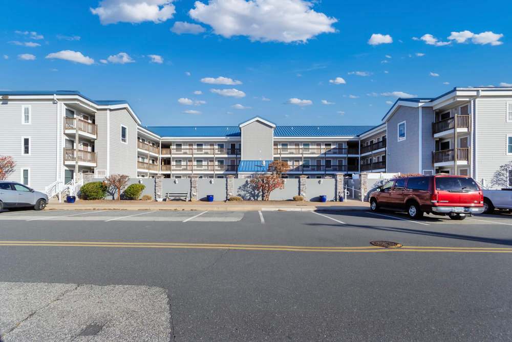 Orleans Court 317