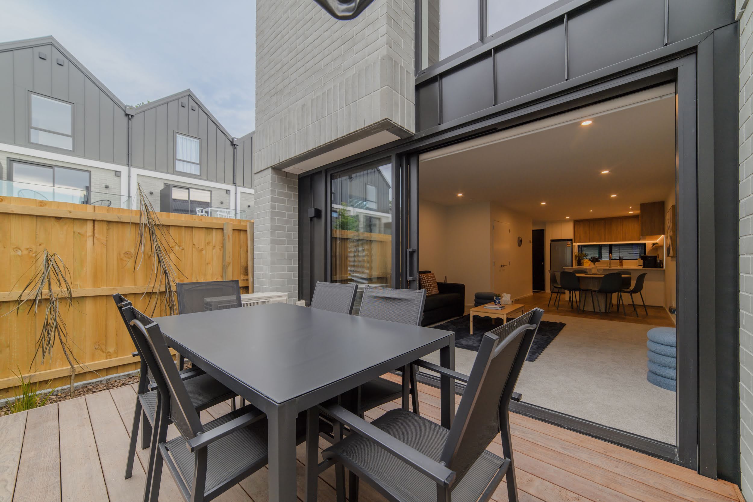 Gloucester Escape Modern 2BR with Outdoor Space — Christchurch, Canterbury Region — vacation rental