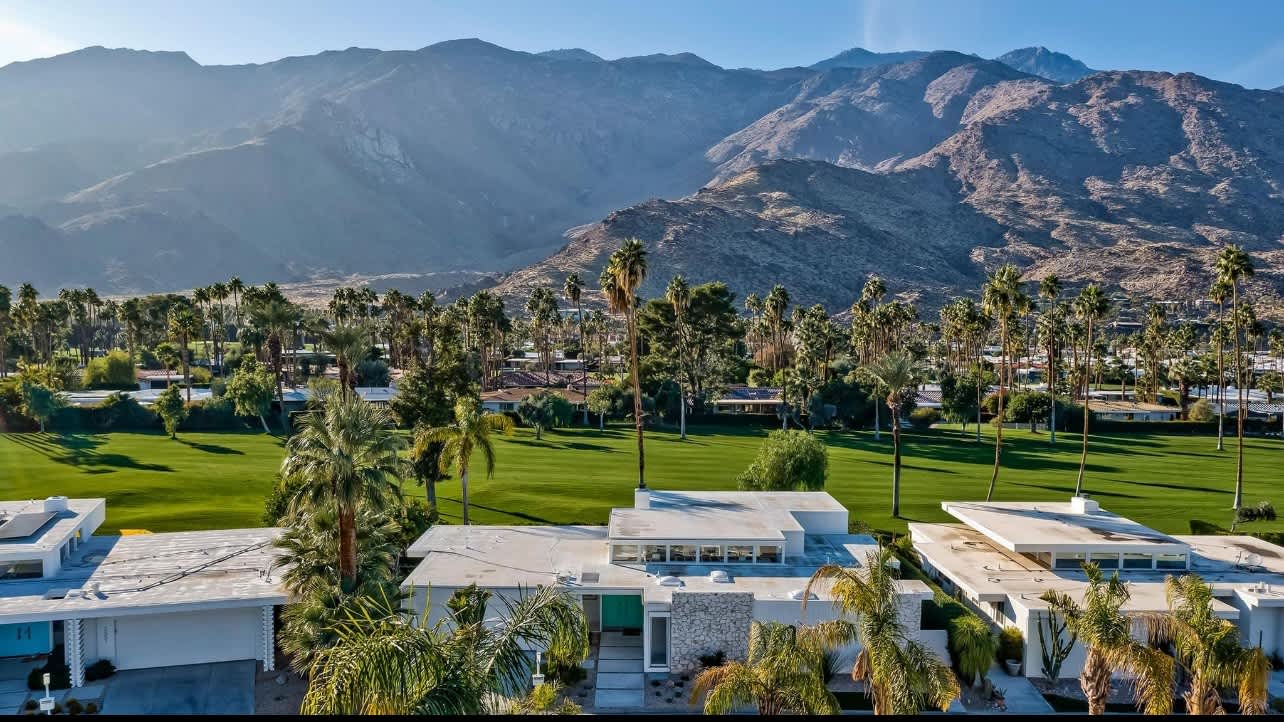 Indian Canyons Oasis w/ Pool, Spa & Golf/Mtn Views
