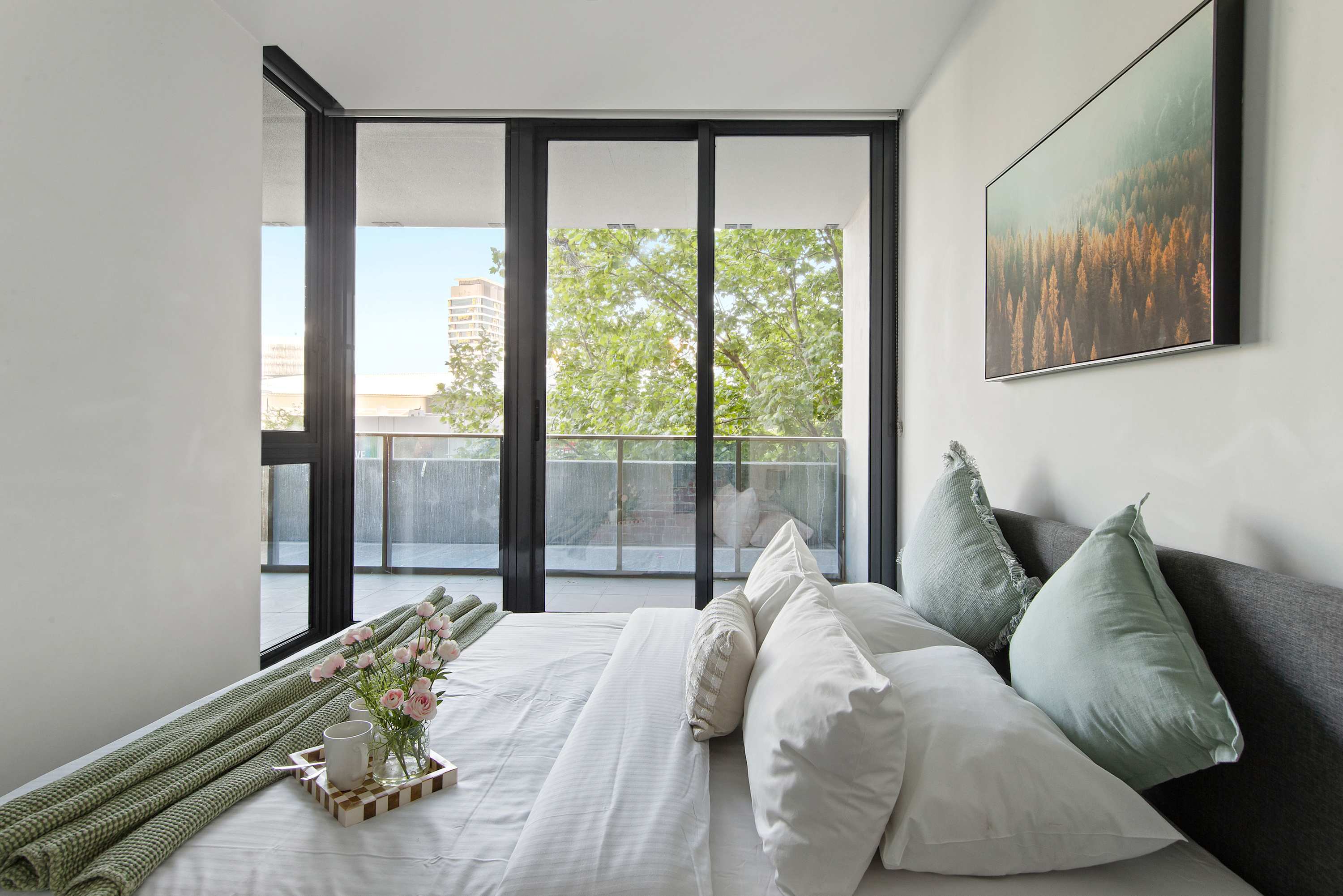 Chic 1BR Apt Near Southern Cross — Melbourne, VIC — vacation rental