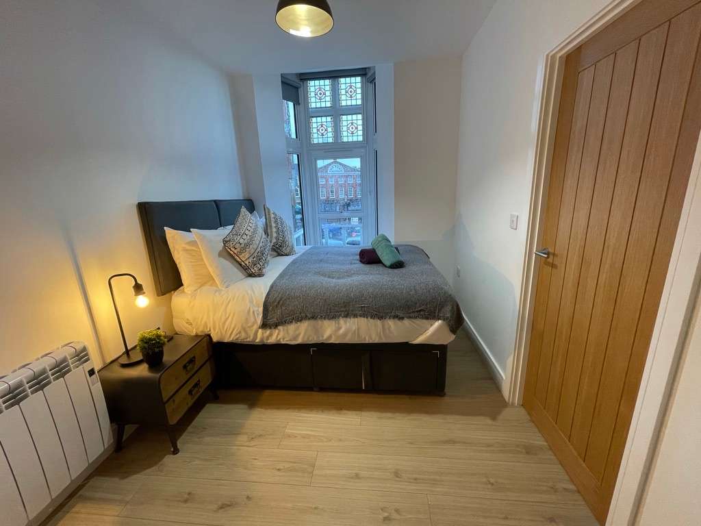 The Old Town Hall - Flat 4 in Market Place 39-40 OX12 8AW - Property image 6 - VivreStays