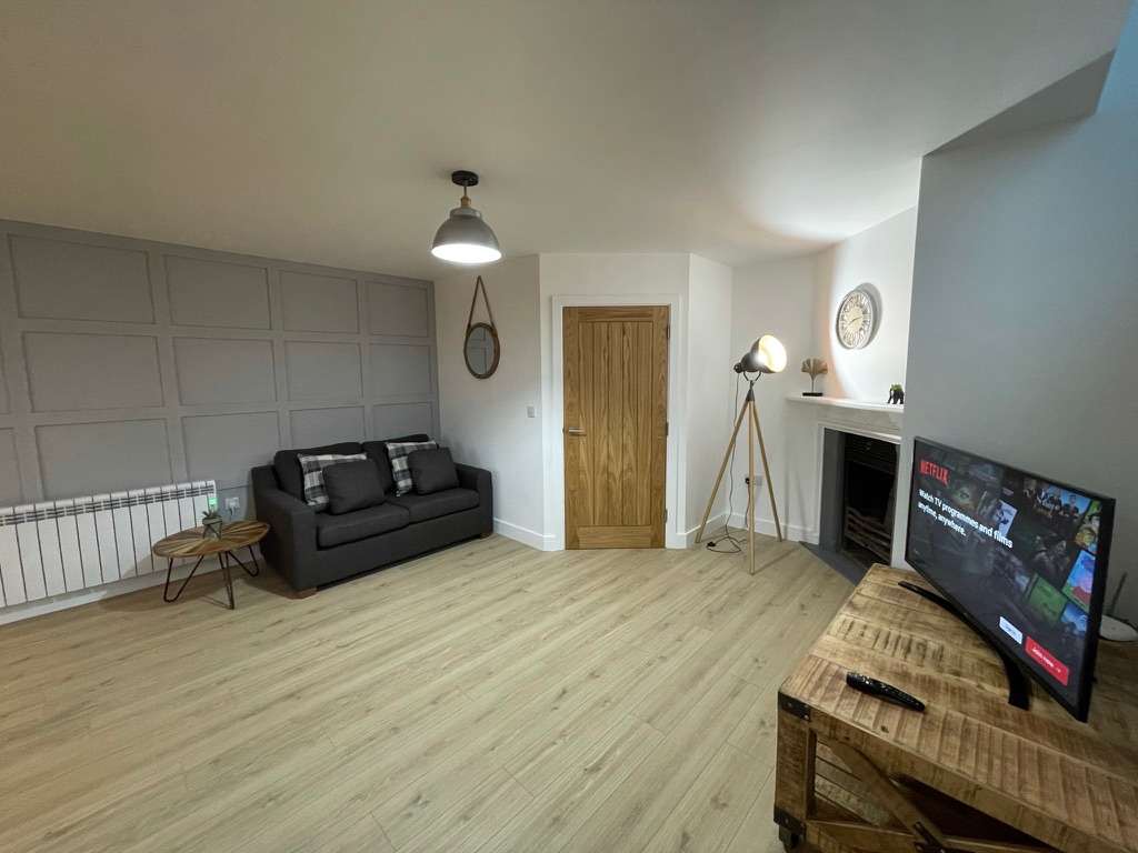 The Old Town Hall - Flat 4 in Market Place 39-40 OX12 8AW - Property image 7 - VivreStays