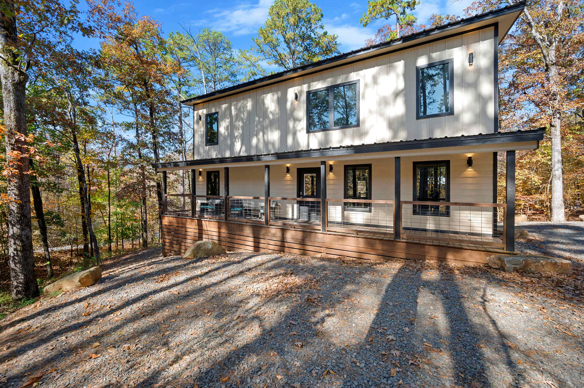 Feelin' Froggy - pond view, cozy getaway 8