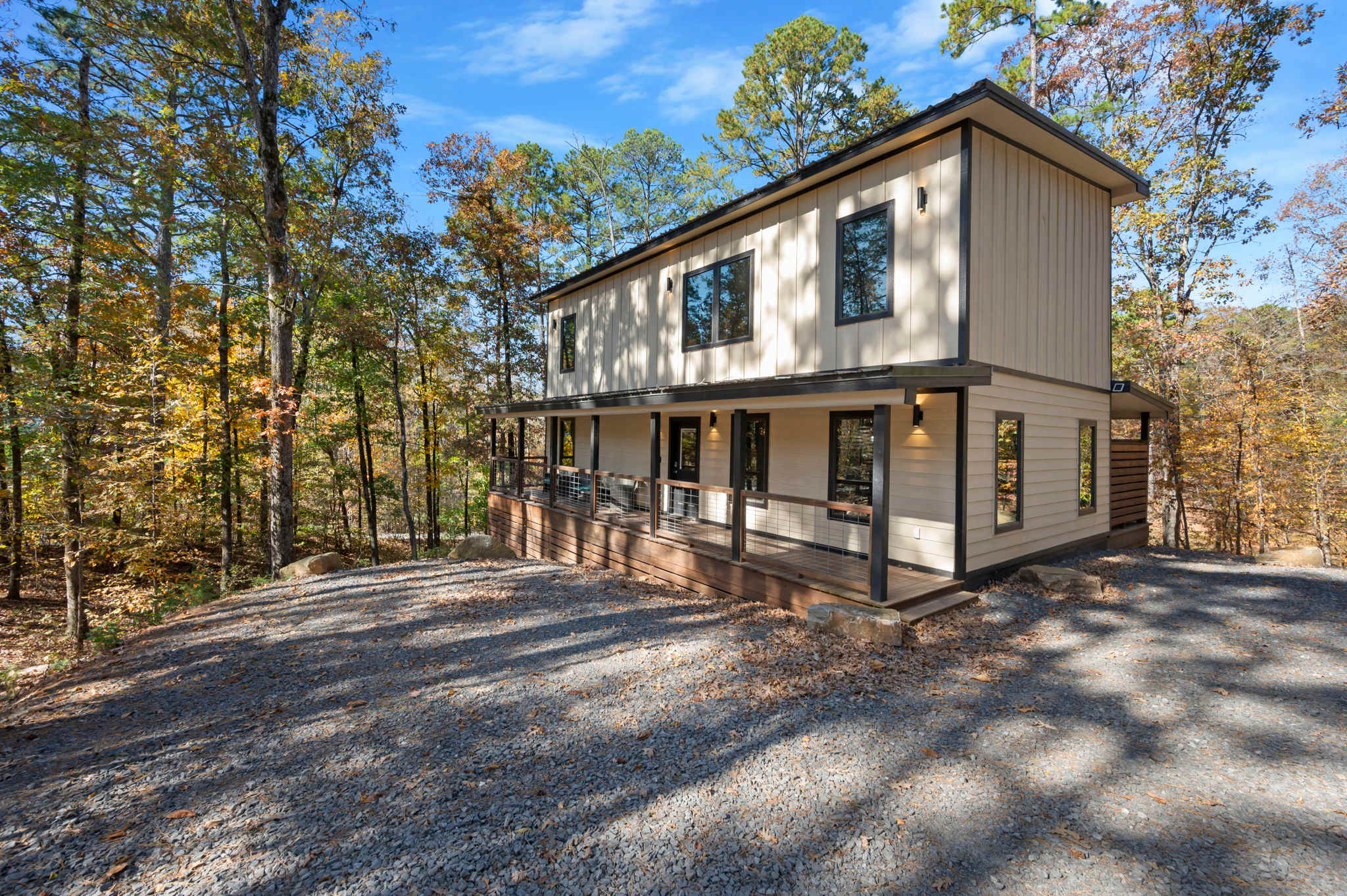 Feelin' Froggy - pond view, cozy getaway 7