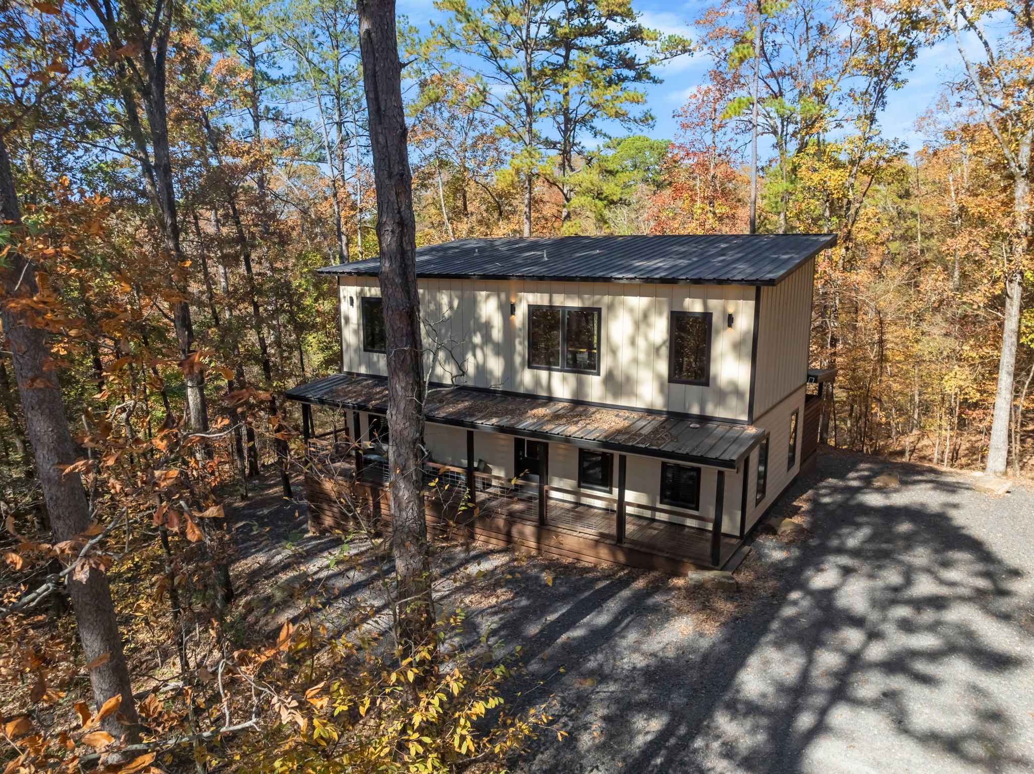 Feelin' Froggy - pond view, cozy getaway 6