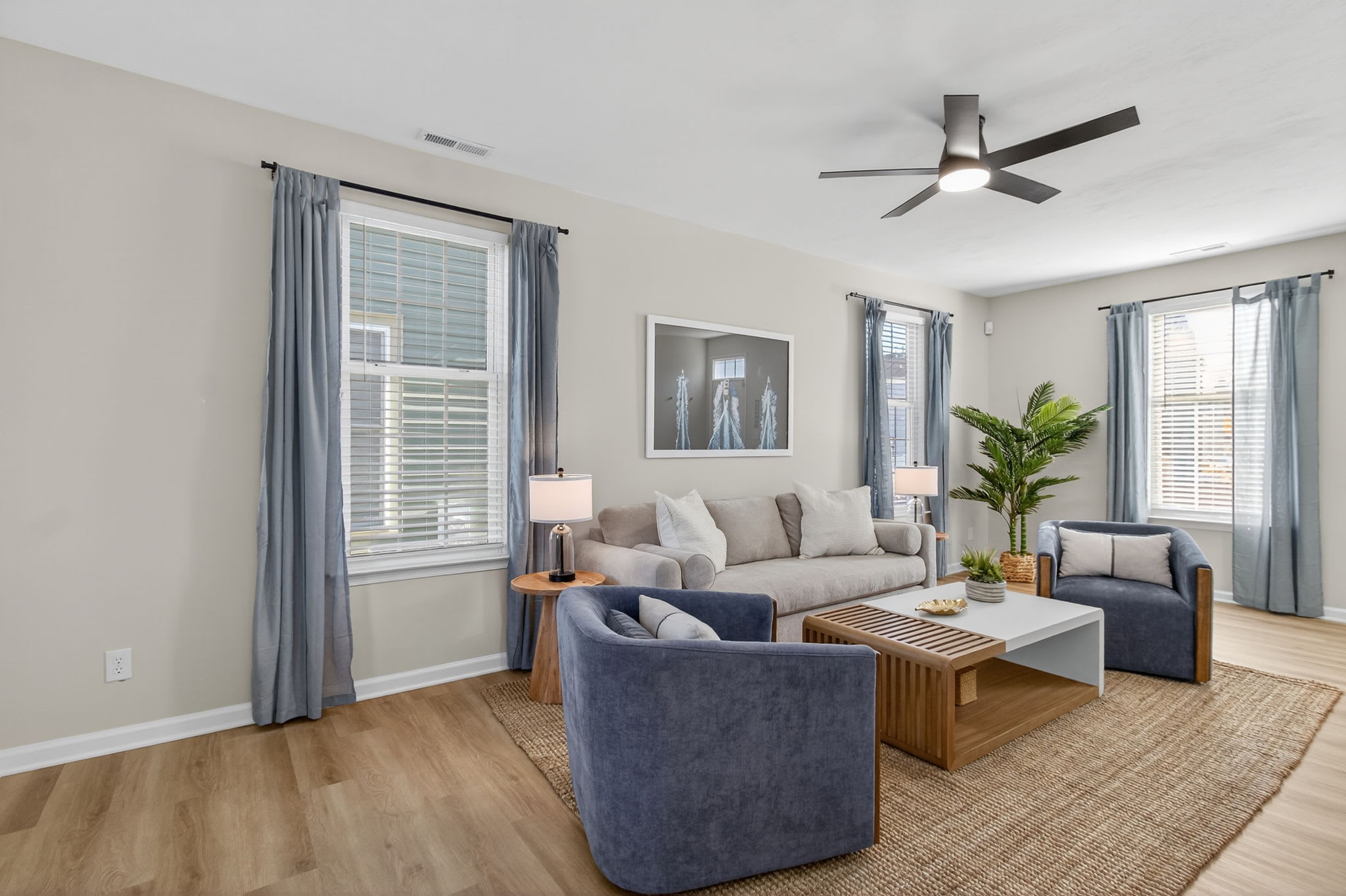 Charming home near riverwalk w/ workspace — Portsmouth, VA — vacation rental