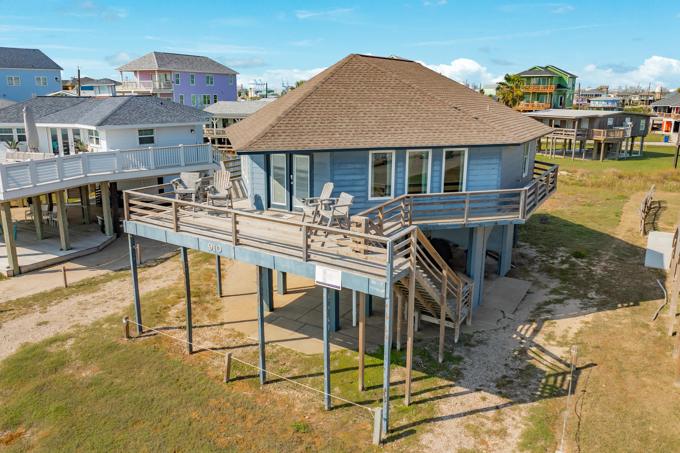 Breakers Edge 8 Sides of Sunshine 3 Ensuite Bedrms 4