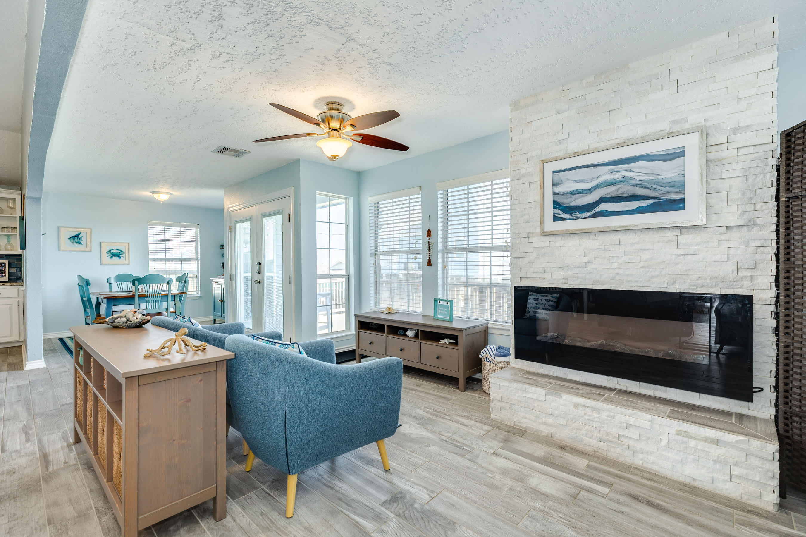 Beach Therapy 2nd Row Escape Steps from Surf 6