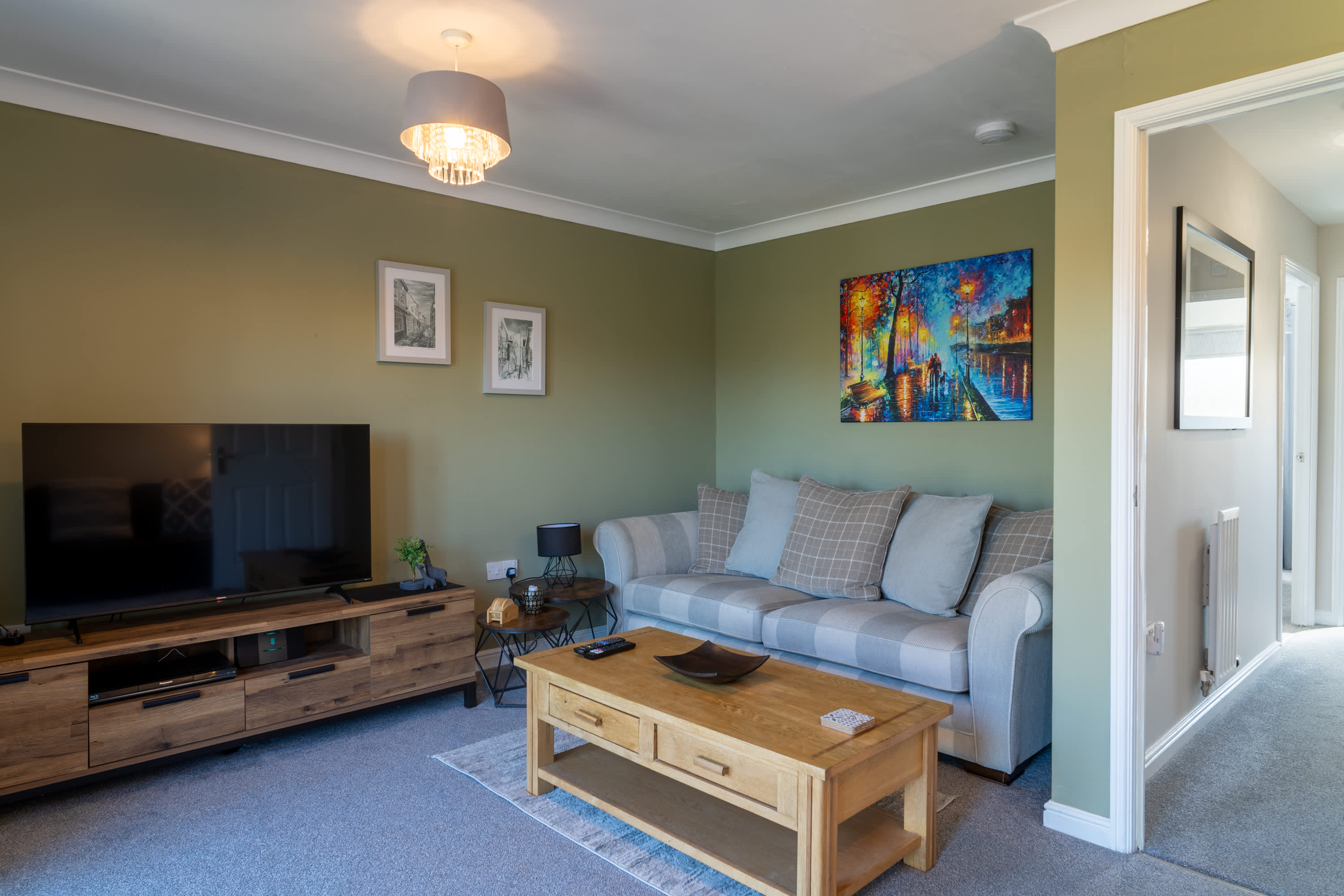 View Blue Bridge View - River View & Free Parking in 8 William Court YO10 4NL Blue Bridge View - River View & Free Parking in 8 William Court YO10 4NL - Property image 37 - VivreStays