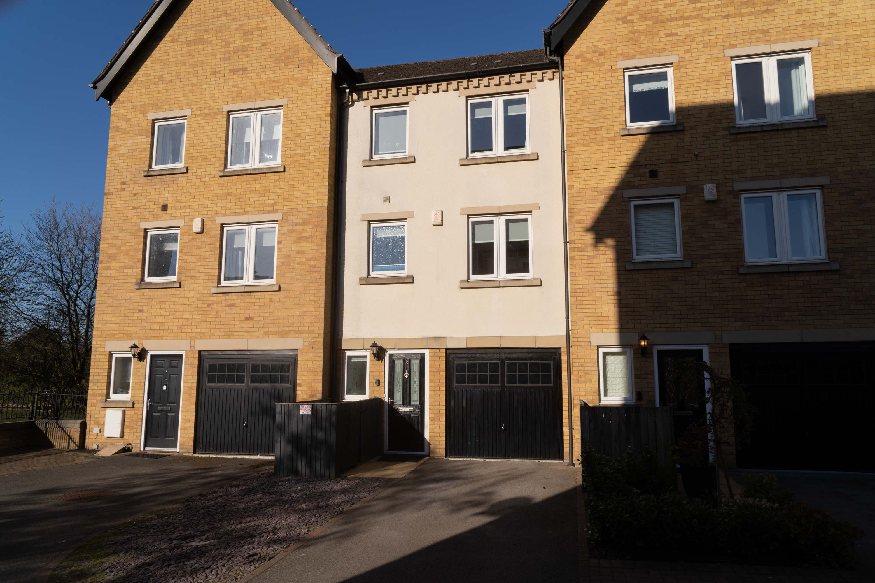 View Blue Bridge View - River View & Free Parking in 8 William Court YO10 4NL Blue Bridge View - River View & Free Parking in 8 William Court YO10 4NL - Property image 44 - VivreStays