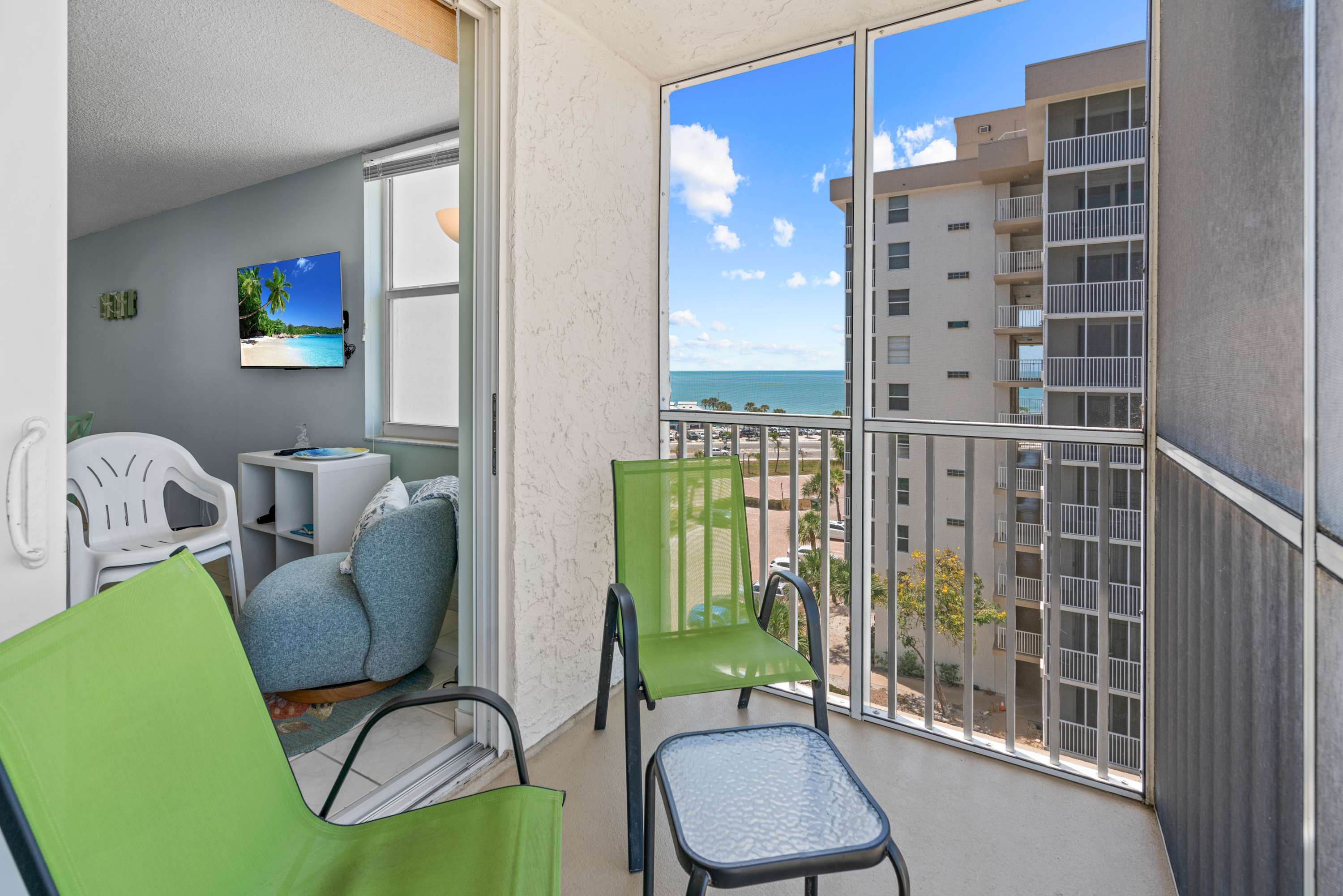 Gorgeous Suite - Close to Beach & Pool 3704 — Bonita Springs, FL — vacation rental