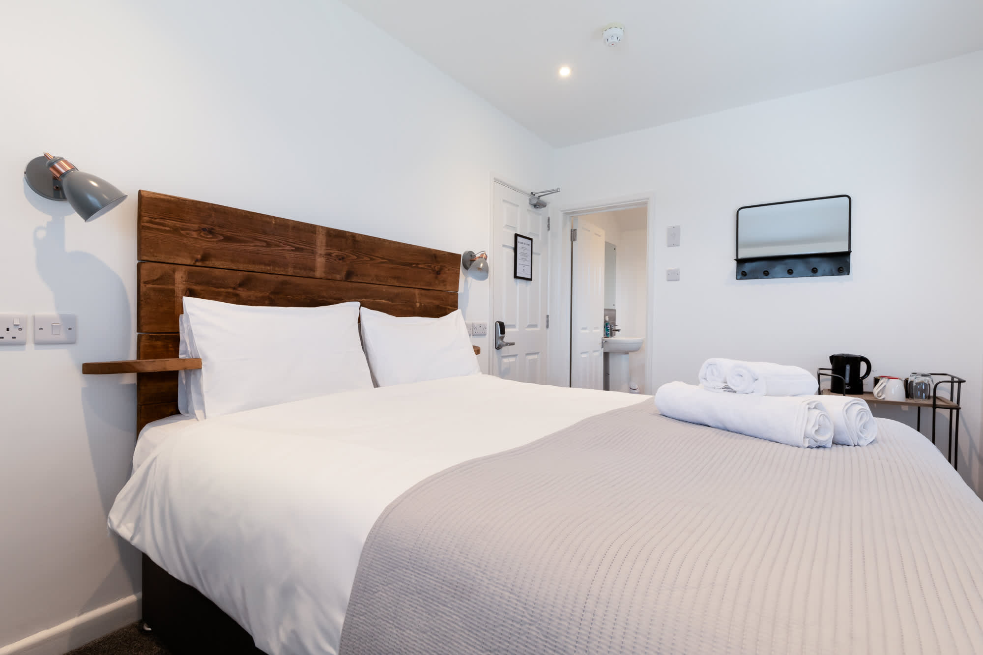 The Nook - Room 4 - Deluxe King Room