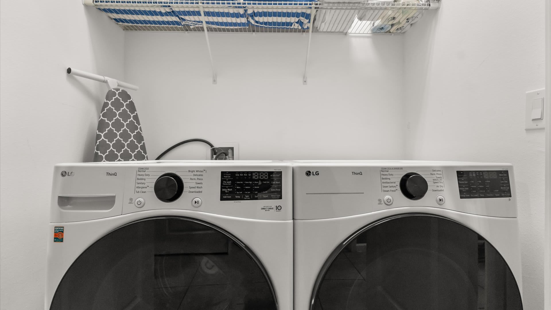 Laundry facilities with a washer and dryer — convenient for long stays and big groups.