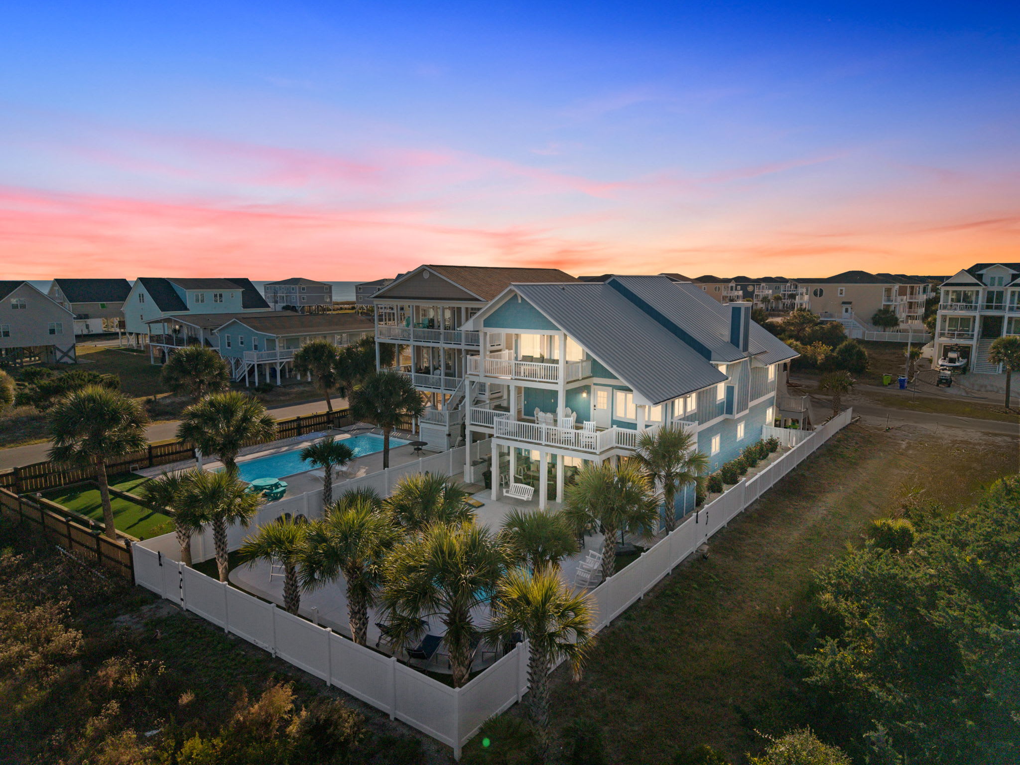 Hills By The Sea – The Ultimate 8-Bedroom Luxury Beach Retreat (Sleeps 20!) — Ocean Isle Beach, NC — vacation rental