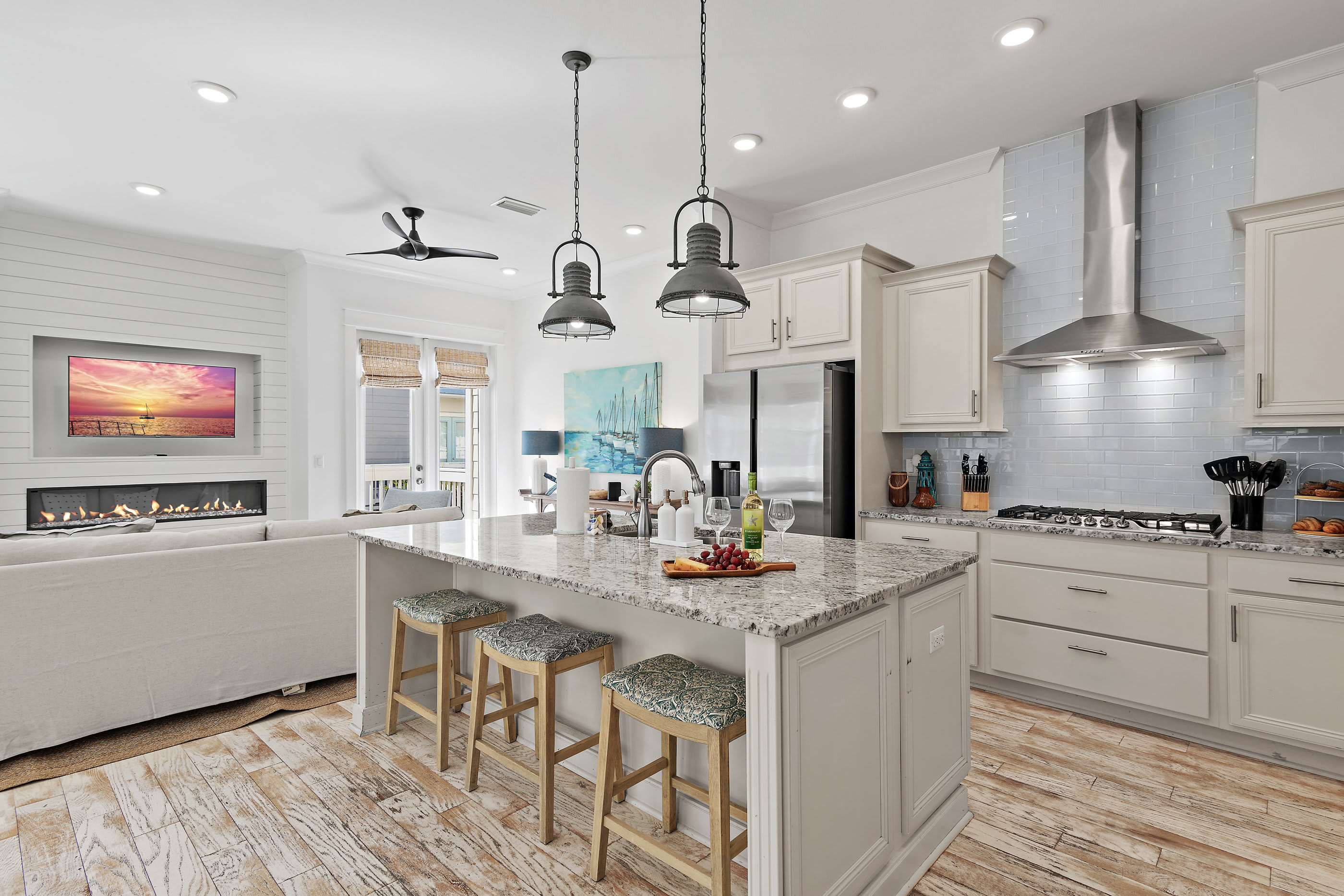 Gone Coastal | Photo 2