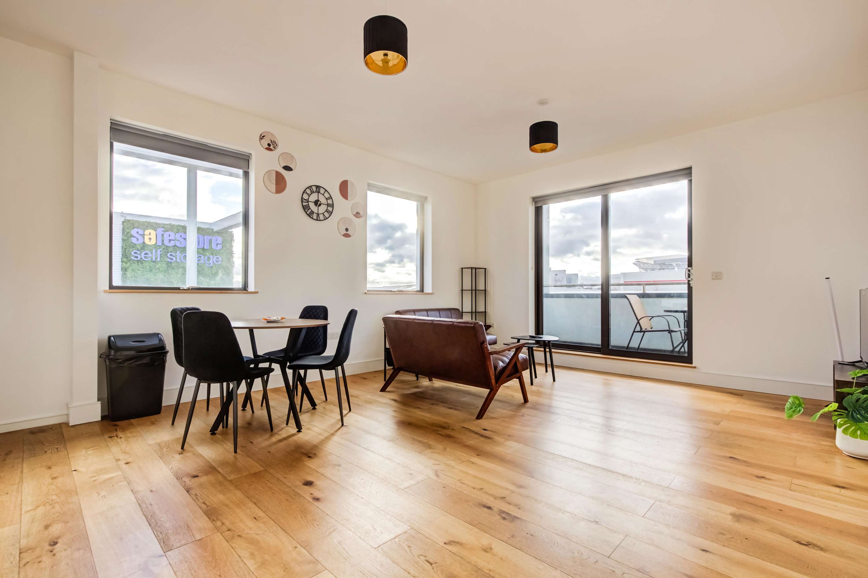 View Wembley 2BR Apartment with free parking Wembley 2BR Apartment with free parking serviced apartment - Brent Park - VivreStays