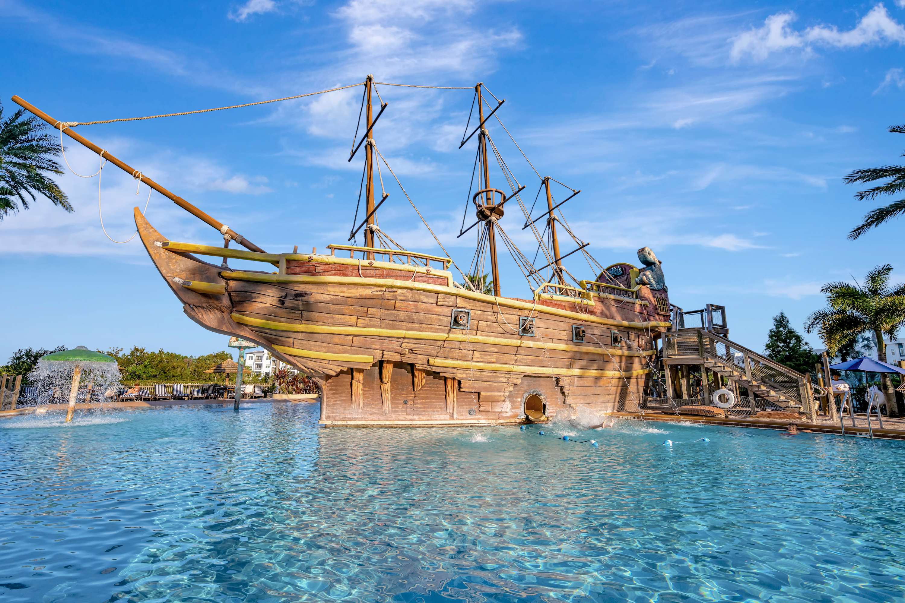 $100 Disney Gift Card! Heated Pirate Ship Pool! 4