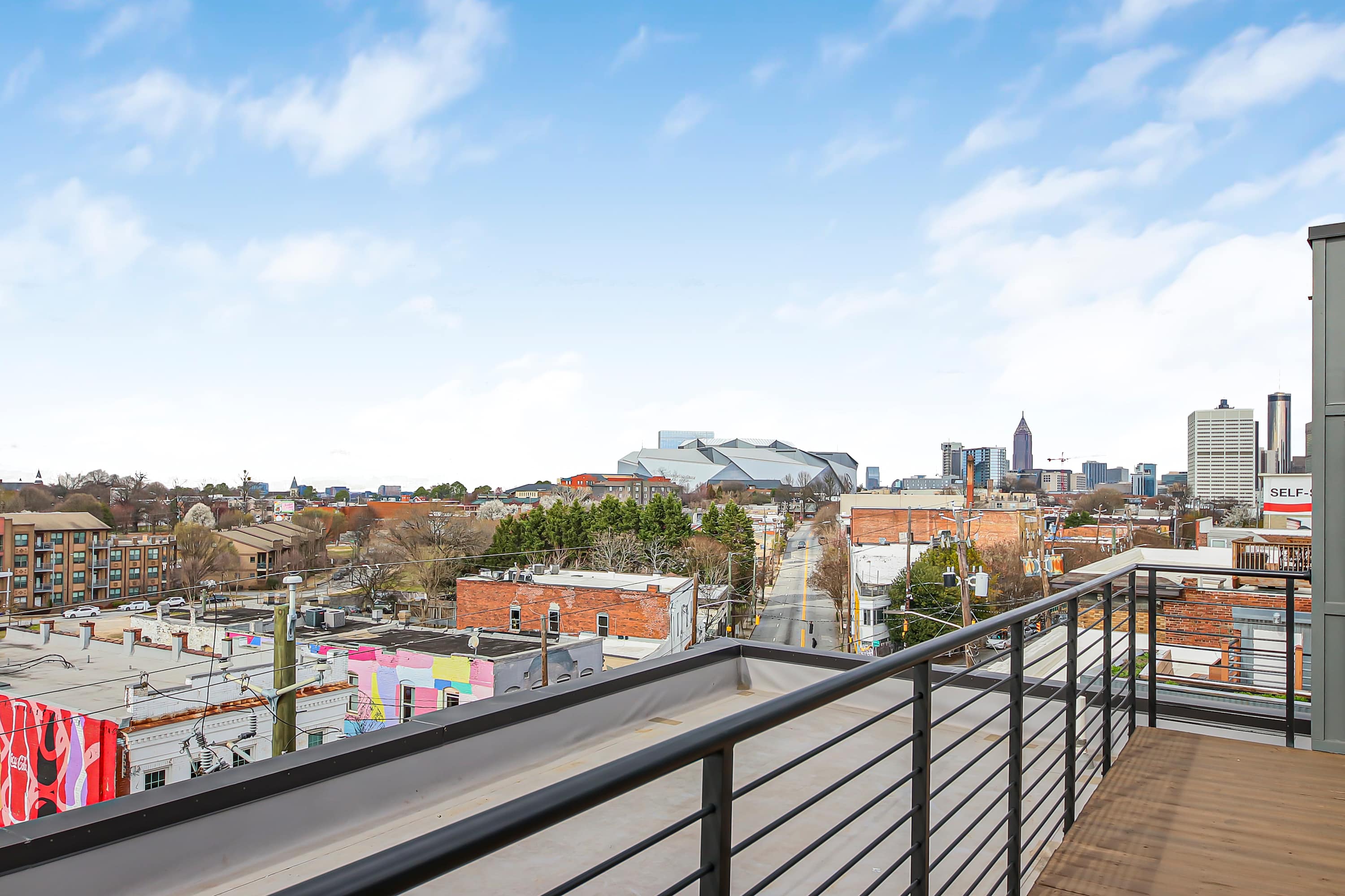 Olive Stone Modern Penthouse Near Mercedes Benz - Picture 28
